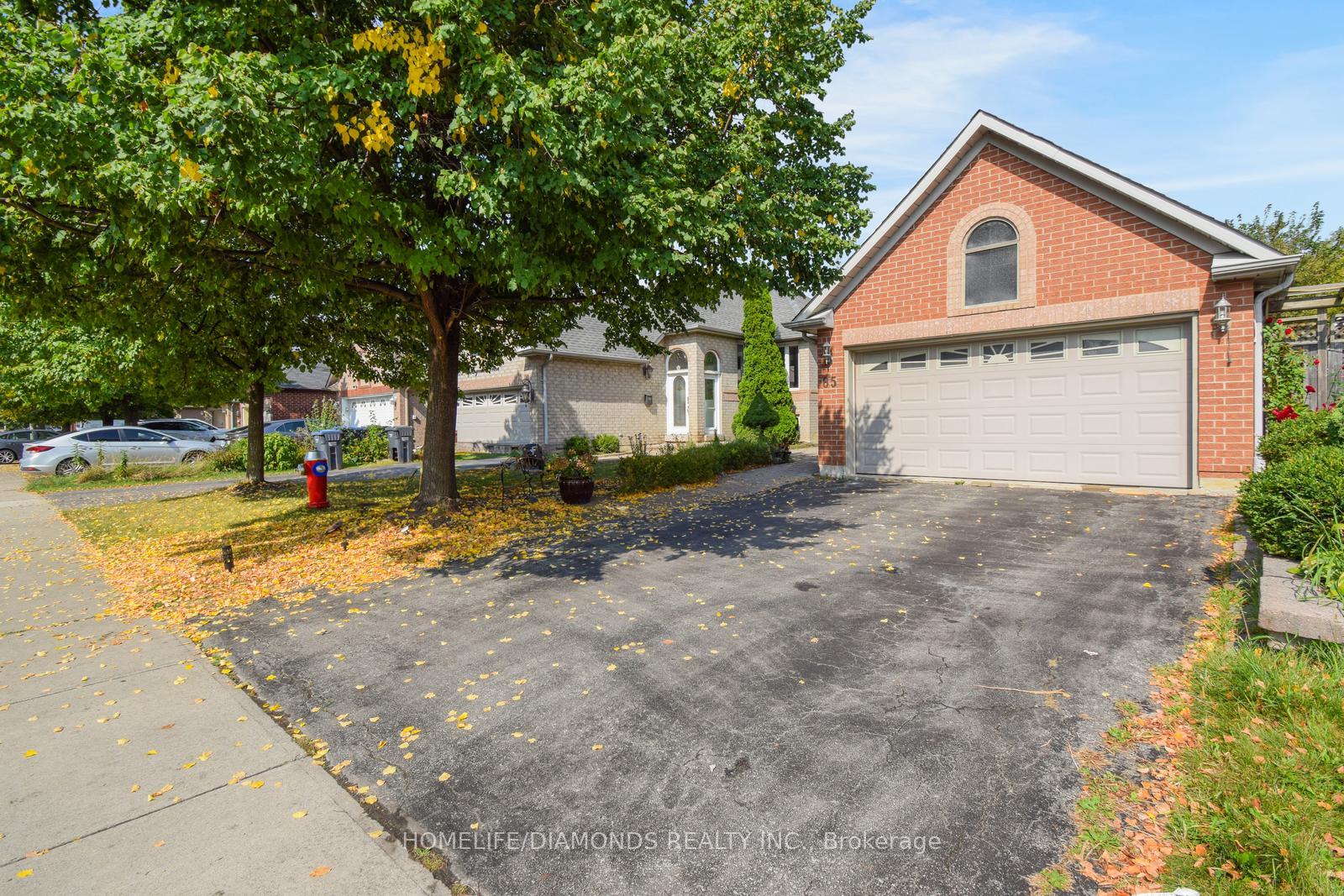Photo 6 of 85 Springview Drive, Brampton, Brampton West — HOMEH