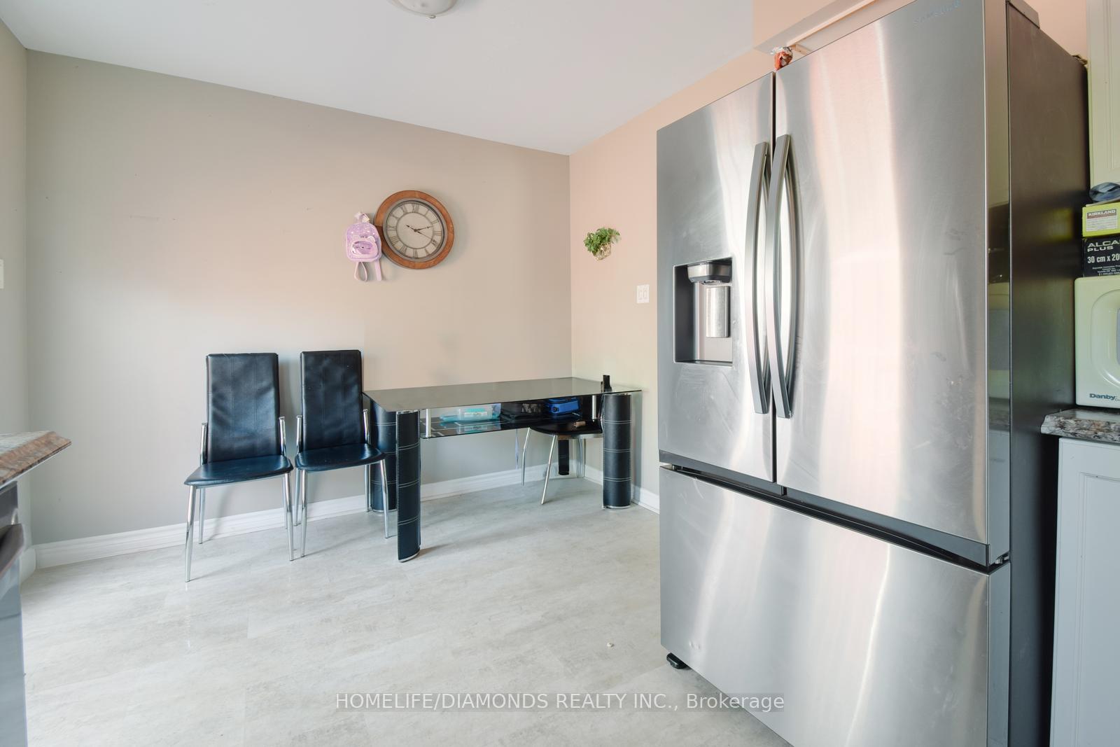 Photo 30 of 85 Springview Drive, Brampton, Brampton West — HOMEH