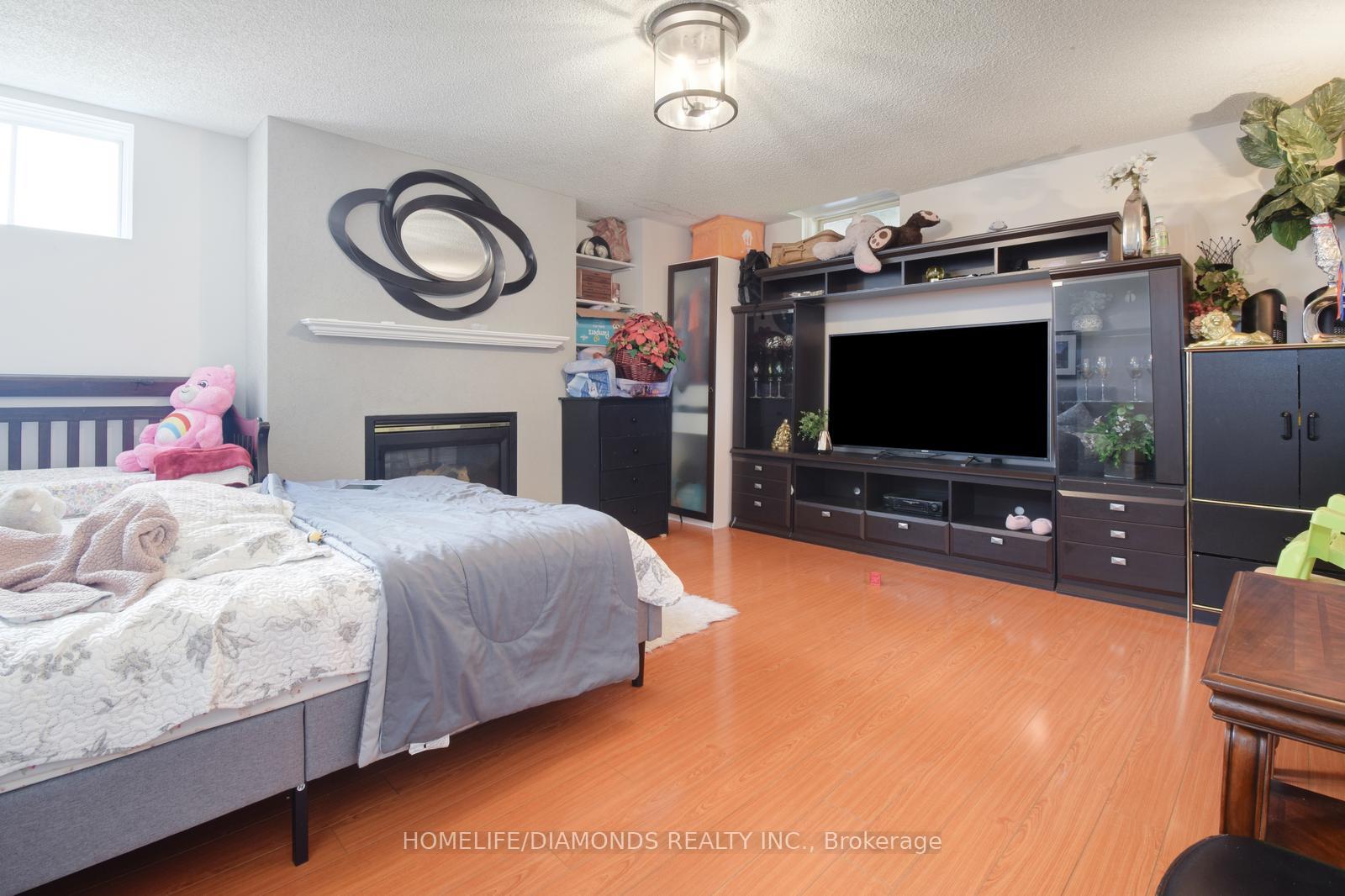 Photo 42 of 85 Springview Drive, Brampton, Brampton West — HOMEH