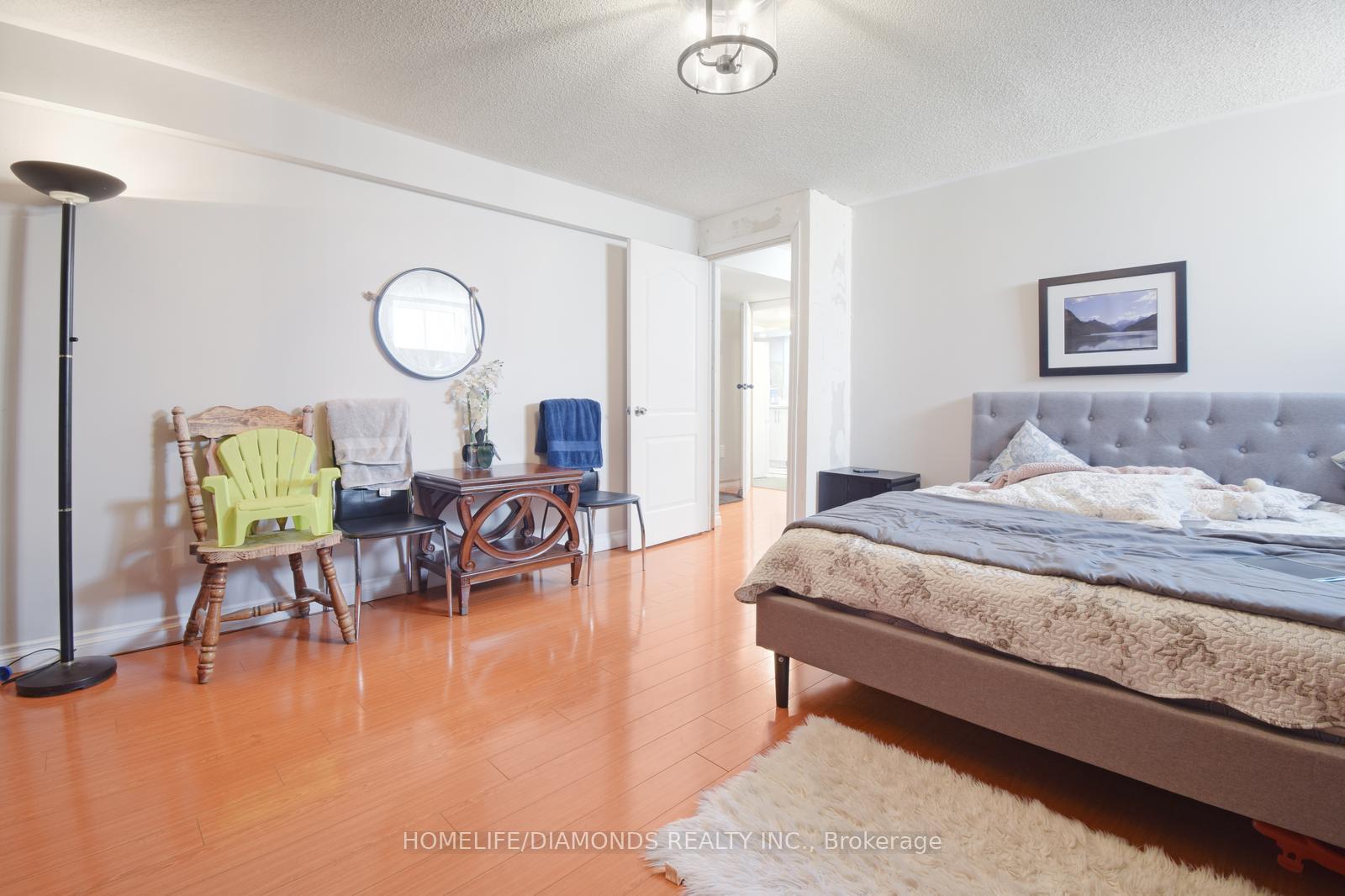 Photo 28 of 85 Springview Drive, Brampton, Brampton West — HOMEH