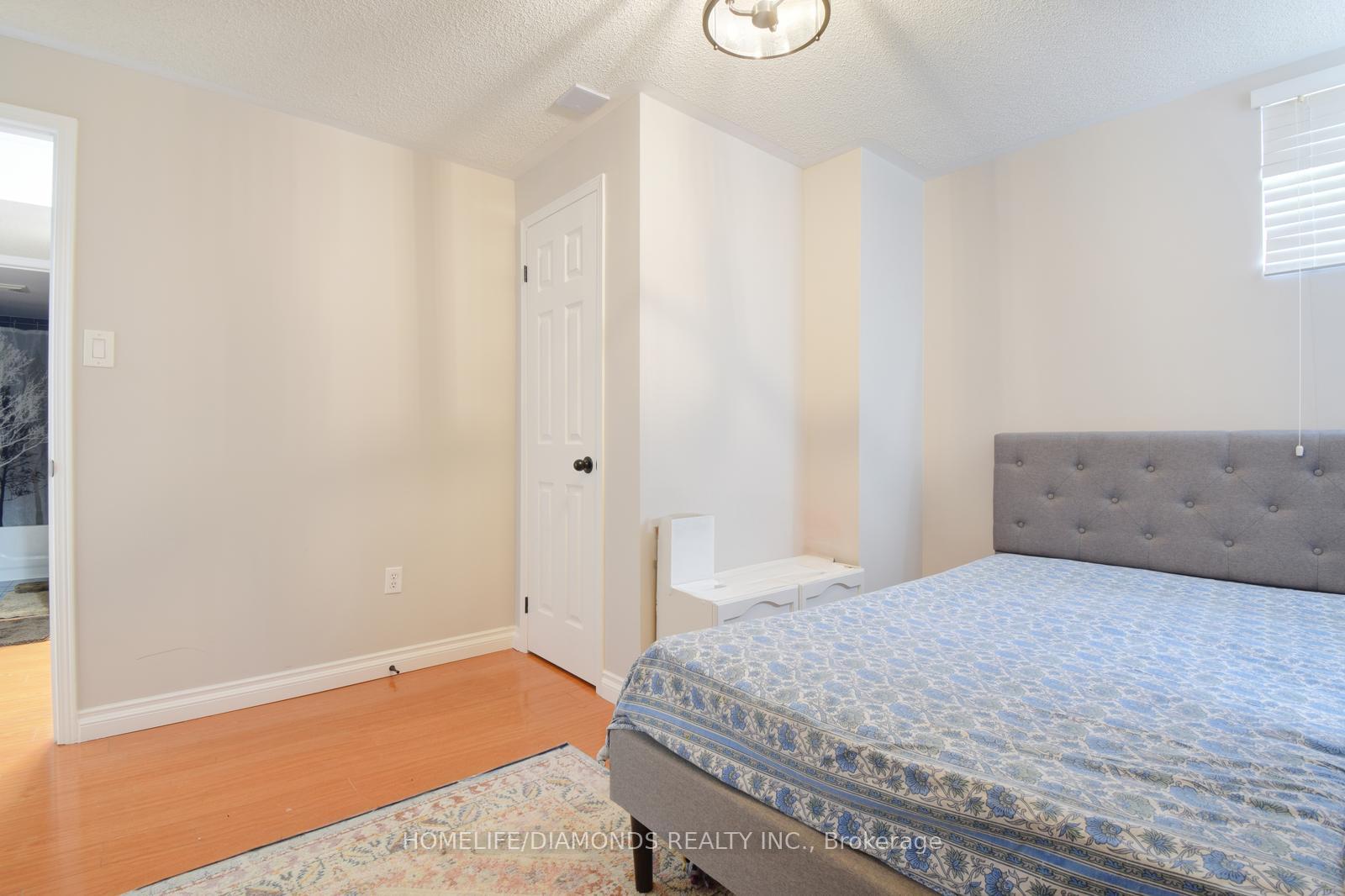 Photo 34 of 85 Springview Drive, Brampton, Brampton West — HOMEH