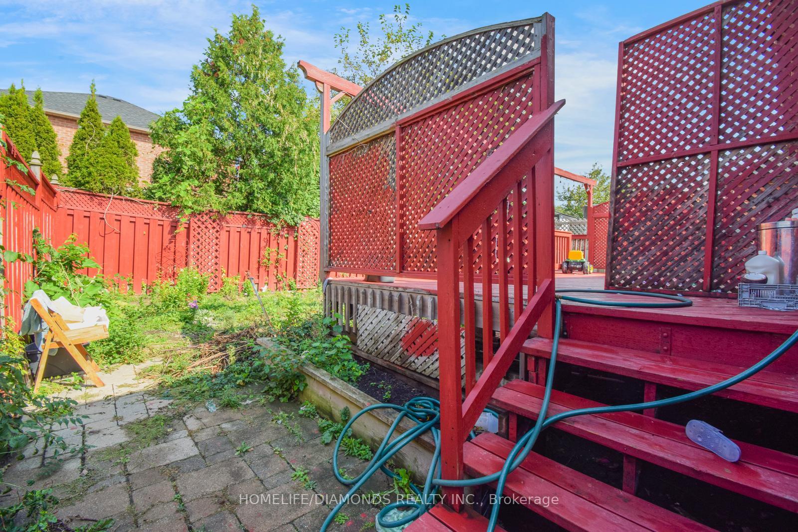 Photo 33 of 85 Springview Drive, Brampton, Brampton West — HOMEH