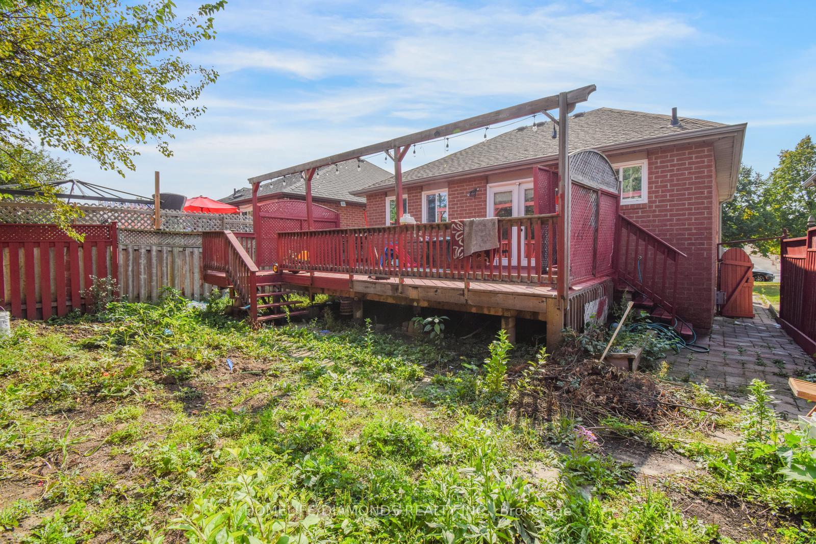 Photo 36 of 85 Springview Drive, Brampton, Brampton West — HOMEH