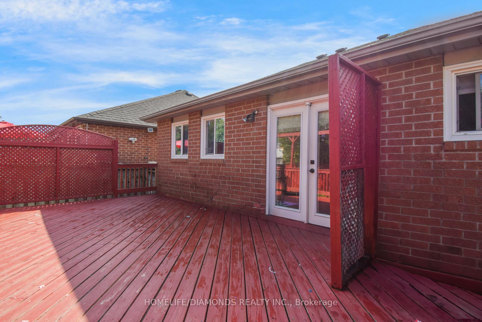 Photo 38 of 85 Springview Drive, Brampton, Brampton West — HOMEH