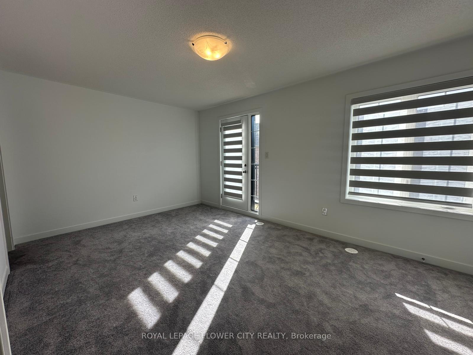 Photo 2 of 14 Calloway Drive, Whitby, Downtown Whitby — HOMEH