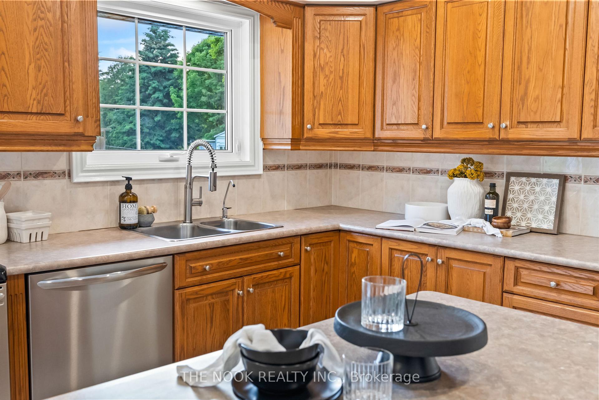 Photo 15 of 1934 Cobbledick Road, Clarington, Rural Clarington — HOMEH