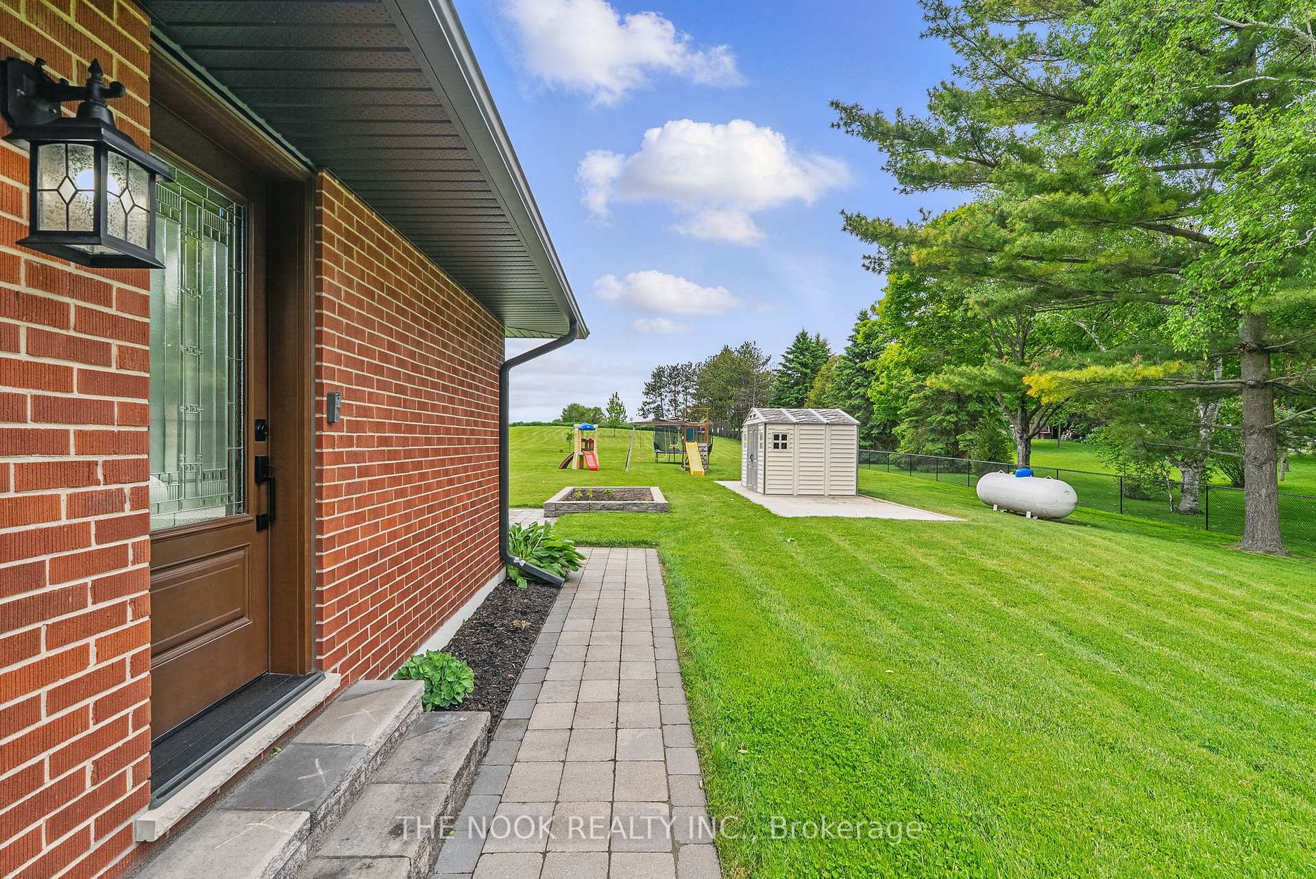Photo 41 of 1934 Cobbledick Road, Clarington, Rural Clarington — HOMEH