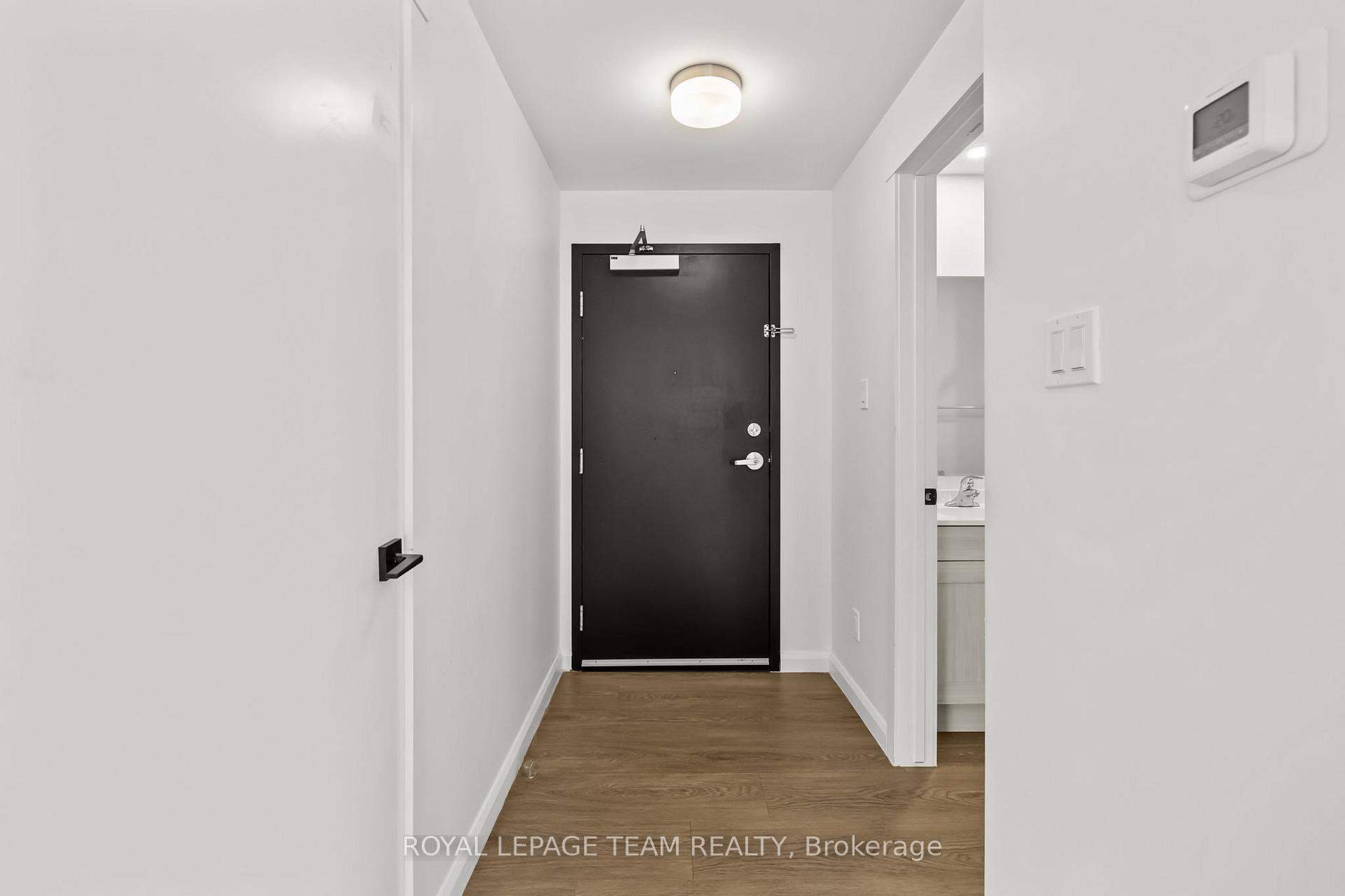 Photo 2 of Unit 201, 506 Gladstone Avenue, Ottawa, Ottawa Centre — HOMEH