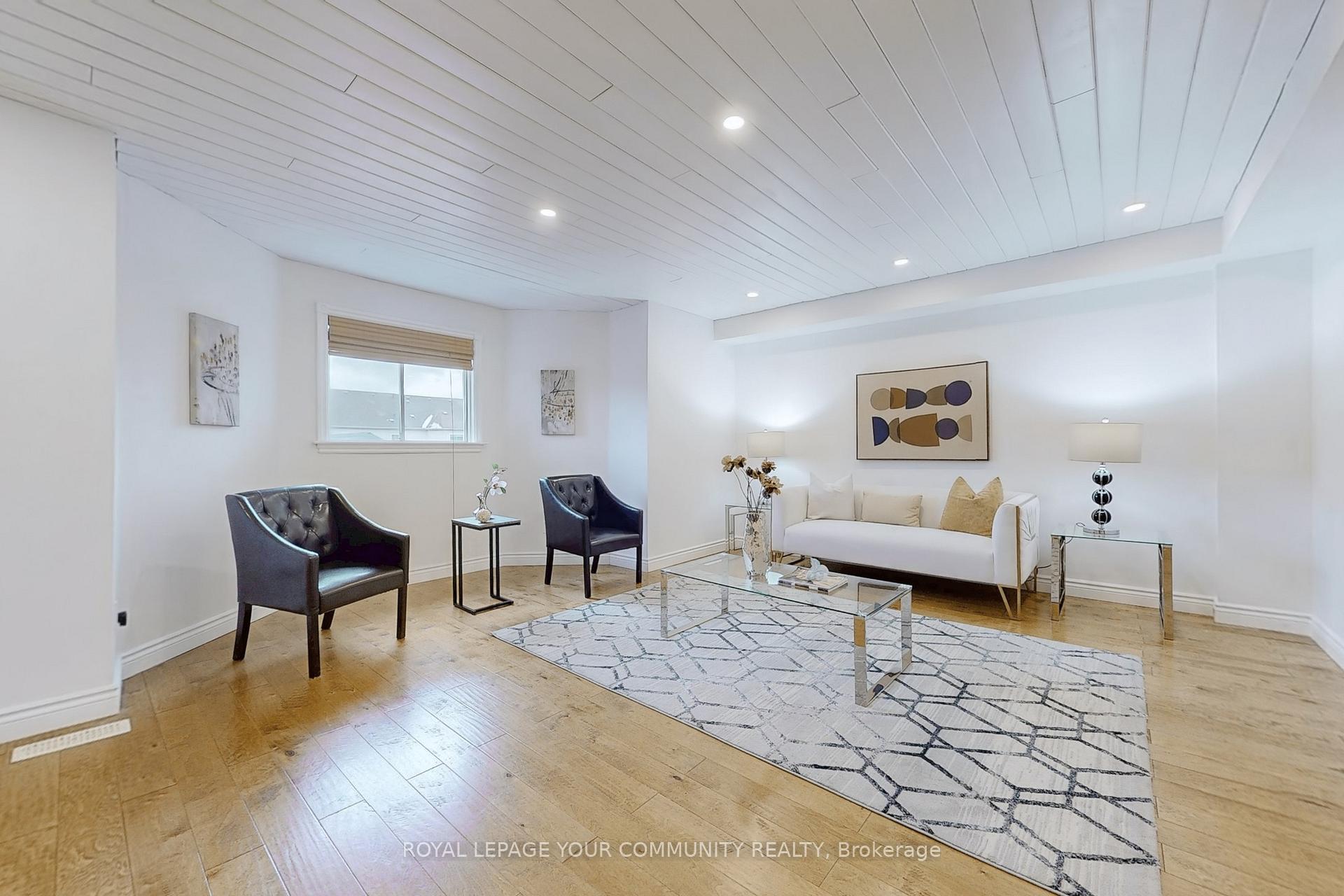 Photo 18 of 11 Luxton Avenue, Aurora, Bayview Wellington — HOMEH