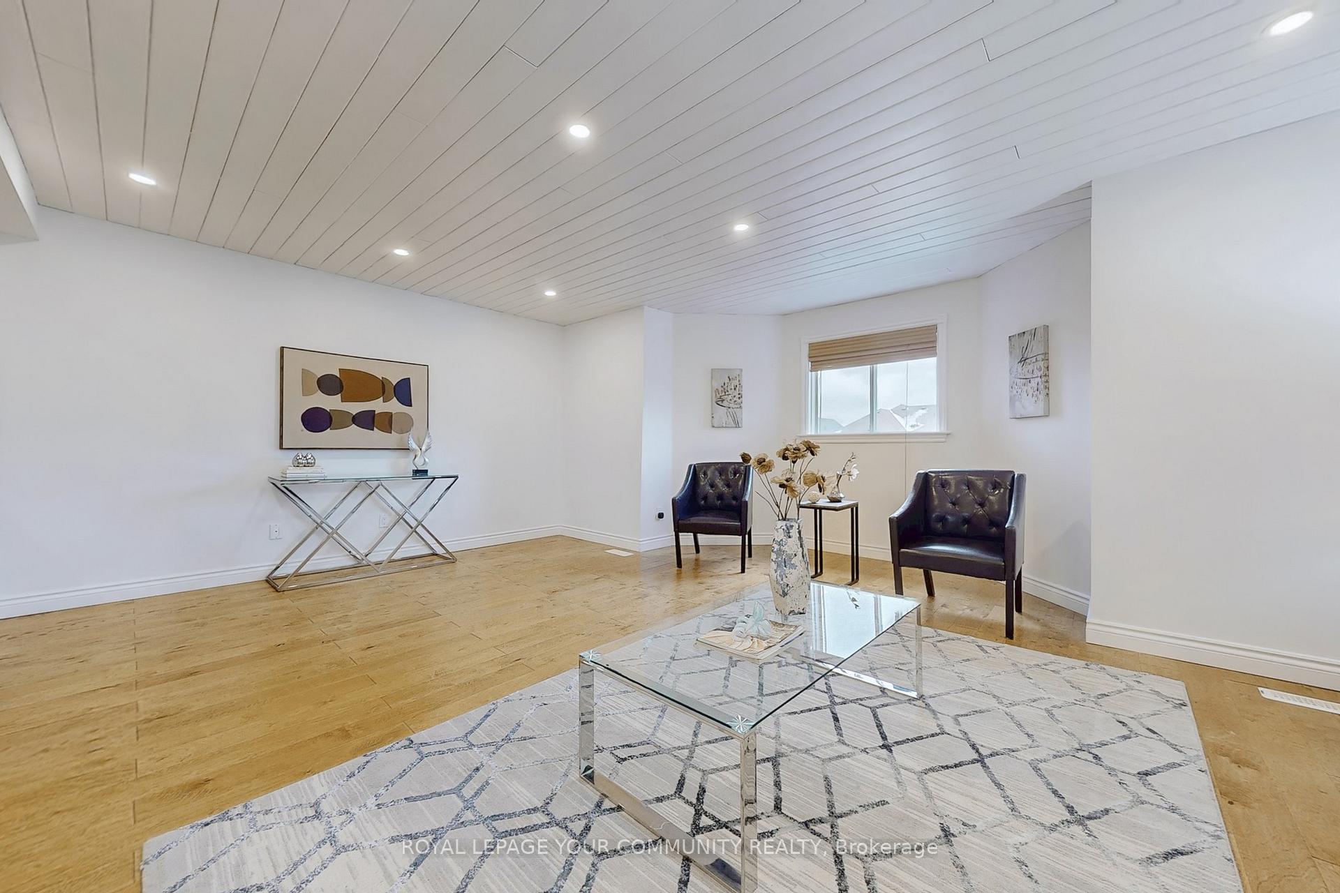 Photo 24 of 11 Luxton Avenue, Aurora, Bayview Wellington — HOMEH