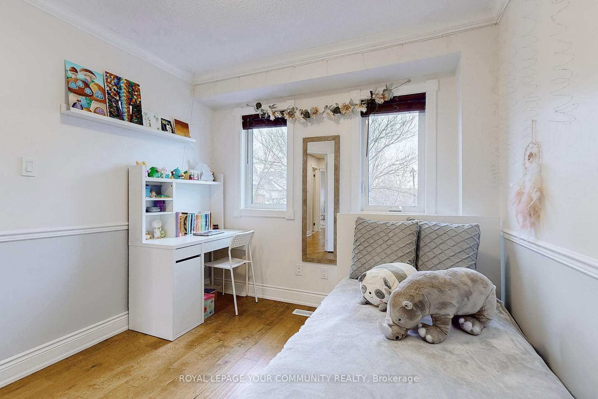 Photo 35 of 11 Luxton Avenue, Aurora, Bayview Wellington — HOMEH