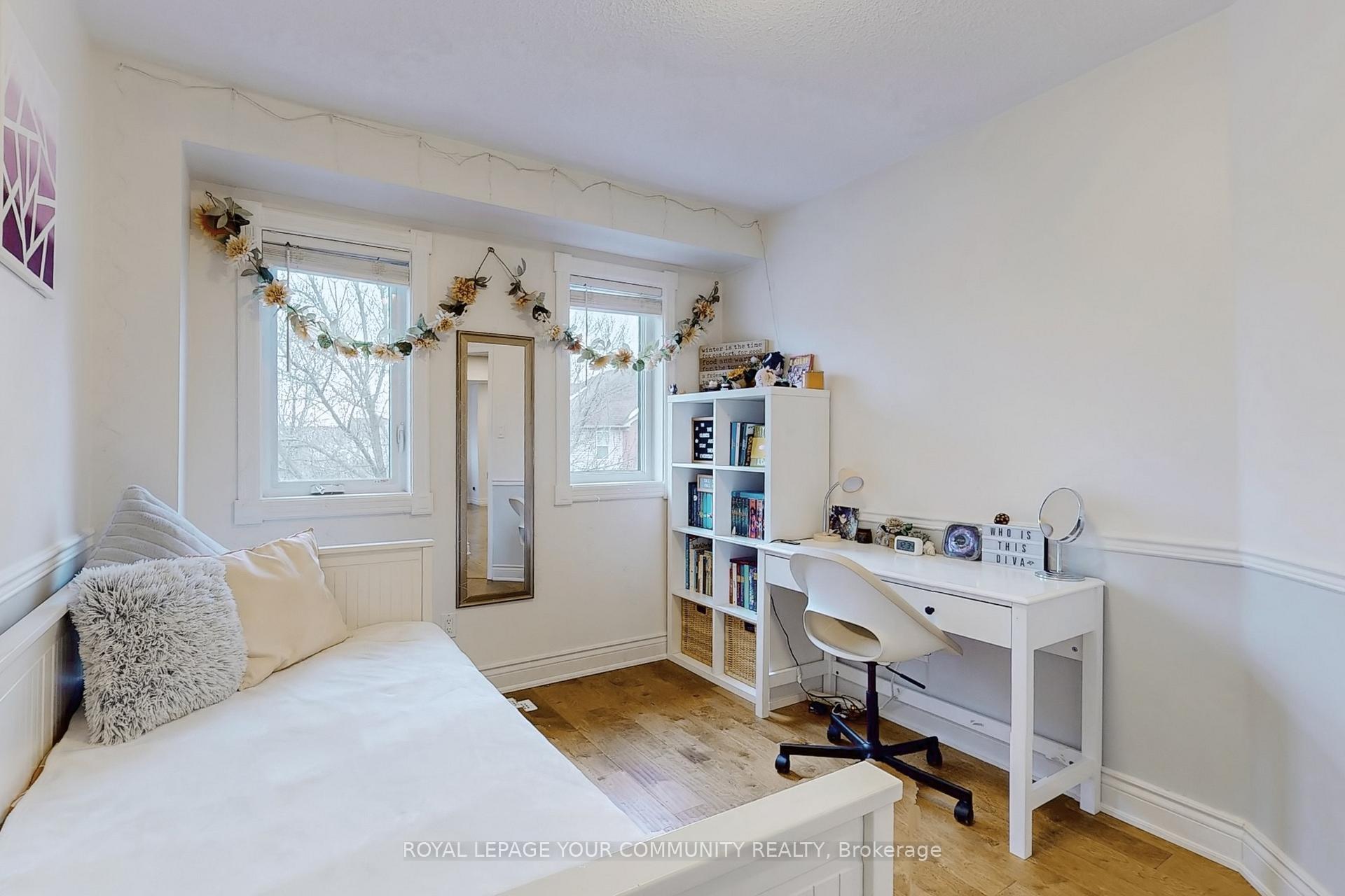 Photo 20 of 11 Luxton Avenue, Aurora, Bayview Wellington — HOMEH
