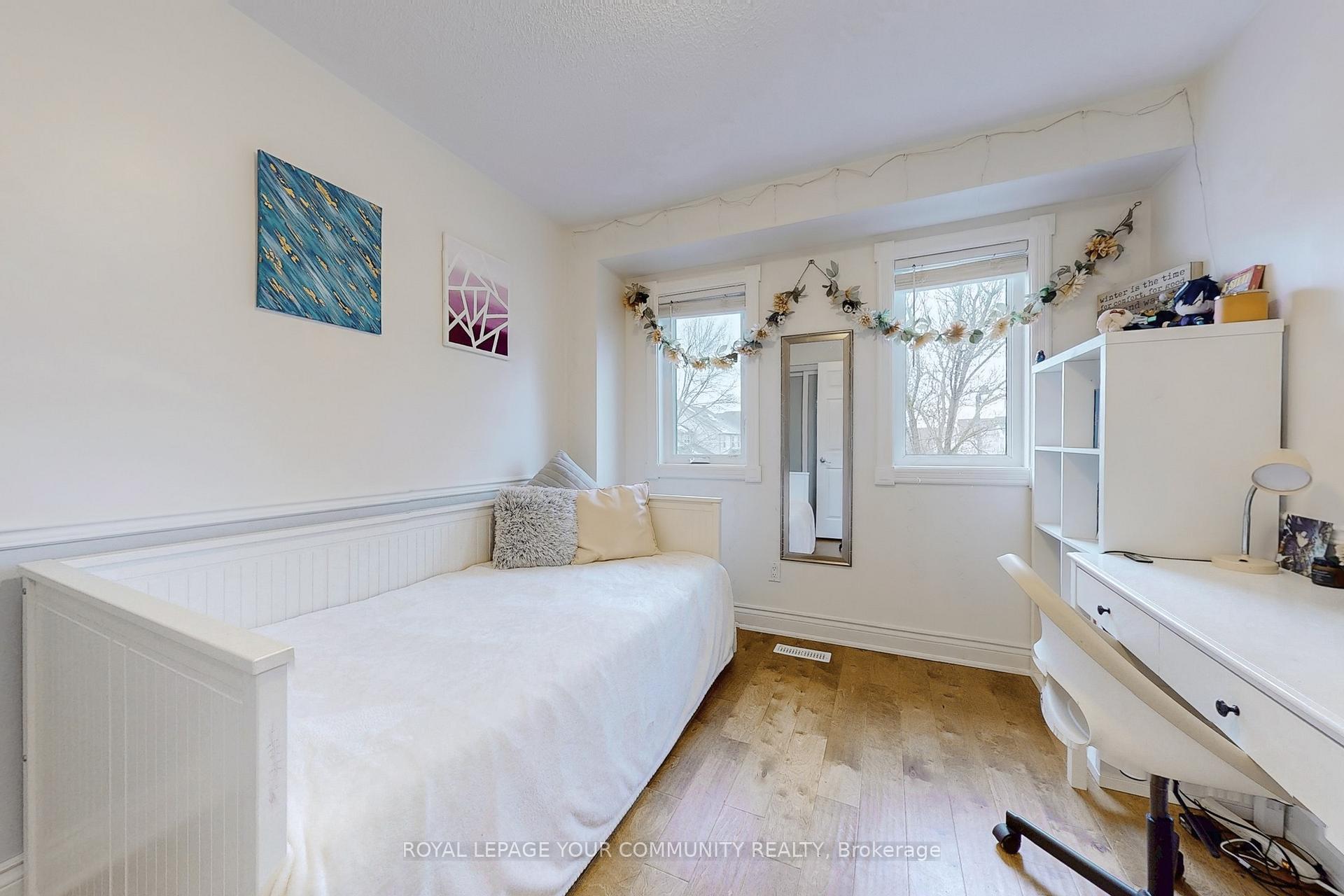 Photo 29 of 11 Luxton Avenue, Aurora, Bayview Wellington — HOMEH