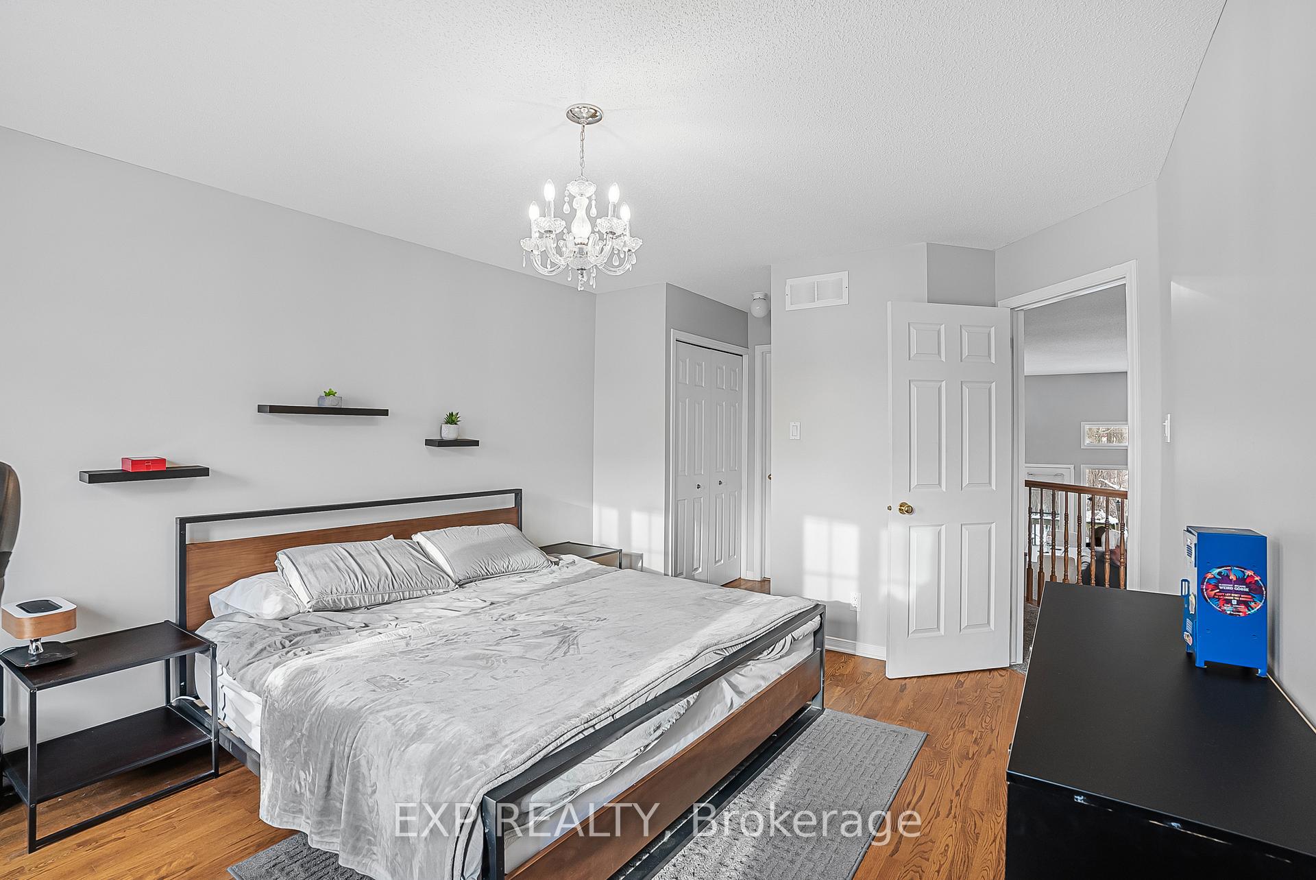 Photo 16 of 245 Gladeview, Ottawa, Upper Hunt Club — HOMEH