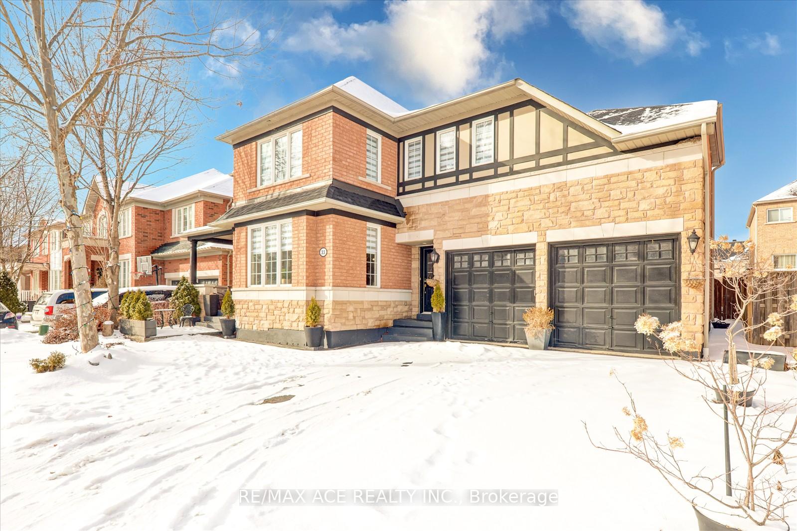 Photo 3 of 33 Weston Crescent, Ajax, Northwest Ajax — HOMEH
