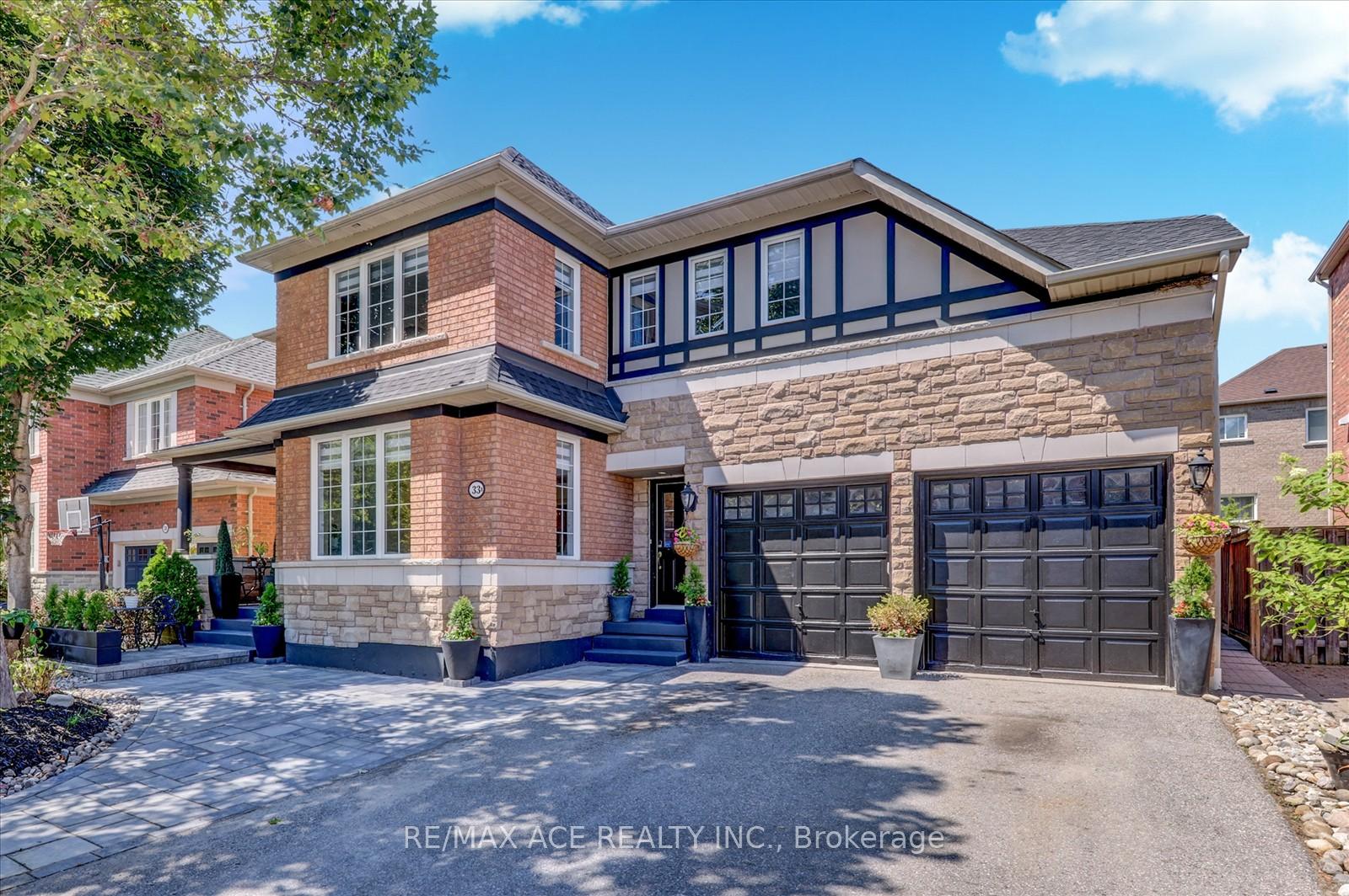 Photo 4 of 33 Weston Crescent, Ajax, Northwest Ajax — HOMEH