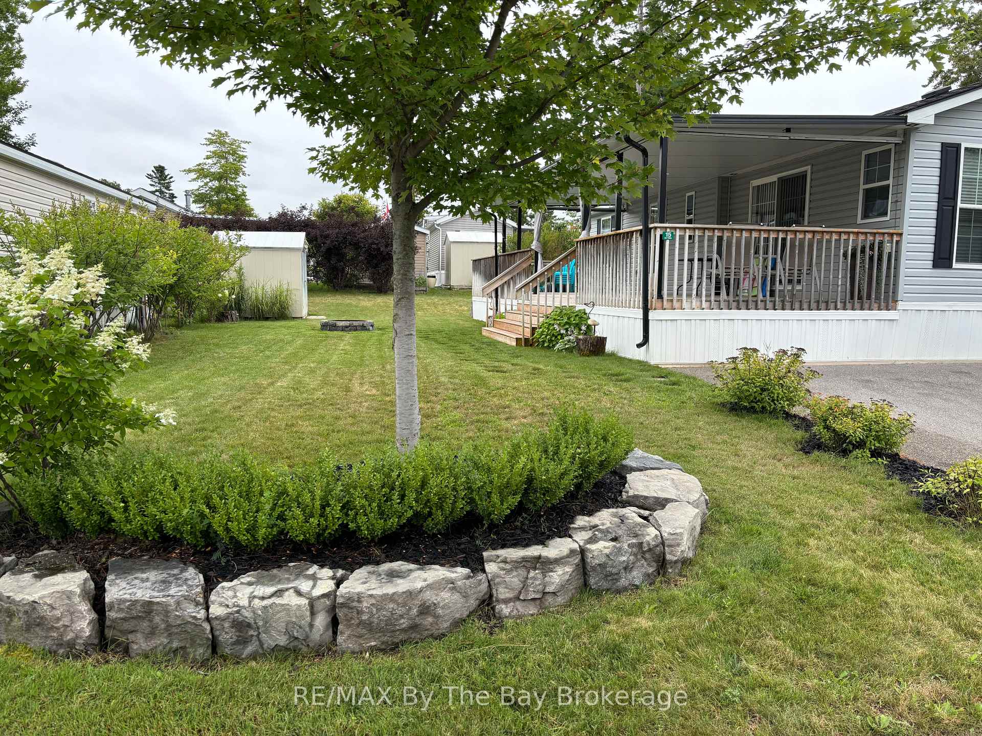 Photo 1 of 15 Chippewa Trail, Wasaga Beach — HOMEH
