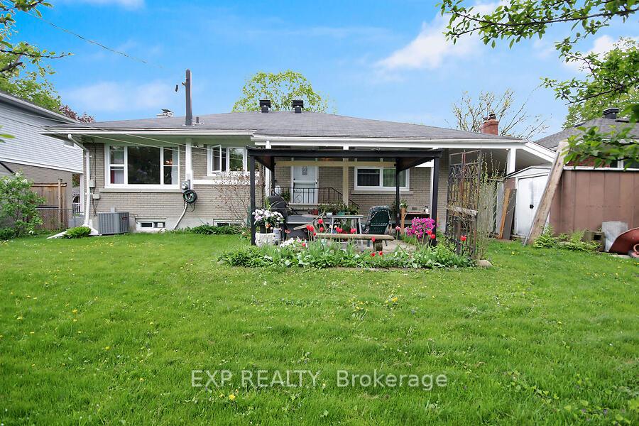 Photo 4 of 819 hamlet Road, Ottawa, Elmvale Acres — HOMEH
