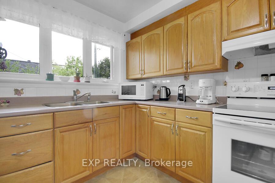 Photo 23 of 819 hamlet Road, Ottawa, Elmvale Acres — HOMEH