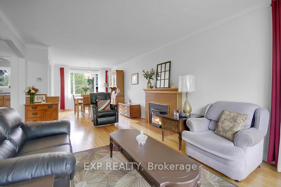 Photo 13 of 819 hamlet Road, Ottawa, Elmvale Acres — HOMEH