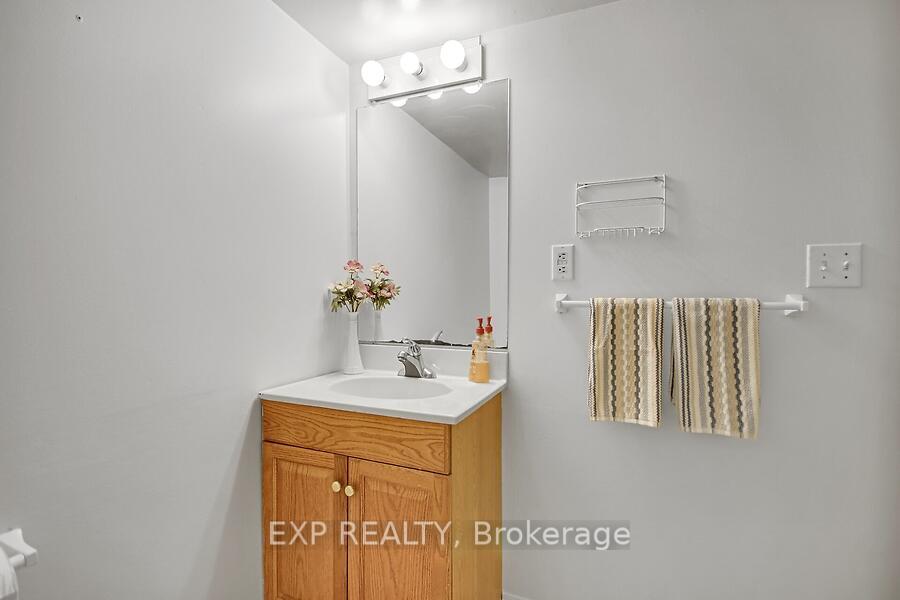 Photo 30 of 819 hamlet Road, Ottawa, Elmvale Acres — HOMEH