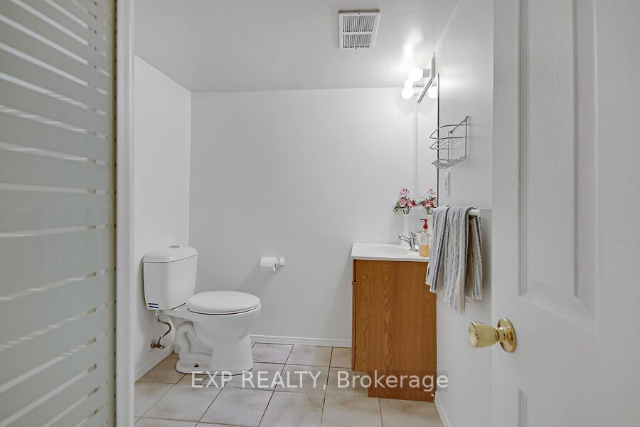 Photo 37 of 819 hamlet Road, Ottawa, Elmvale Acres — HOMEH