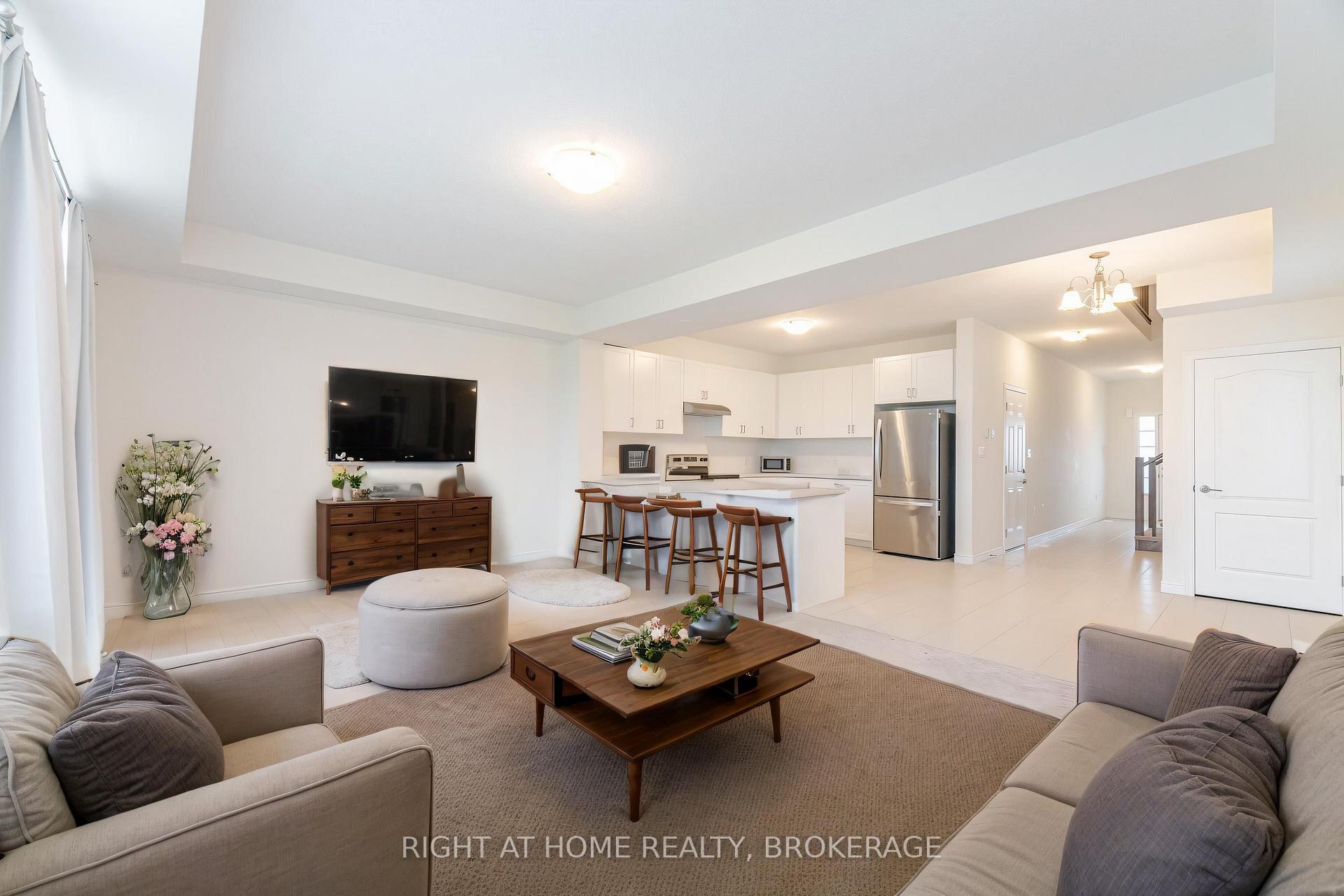 Photo 12 of 30 Zoe Lane, Hamilton, Rural Glanbrook — HOMEH