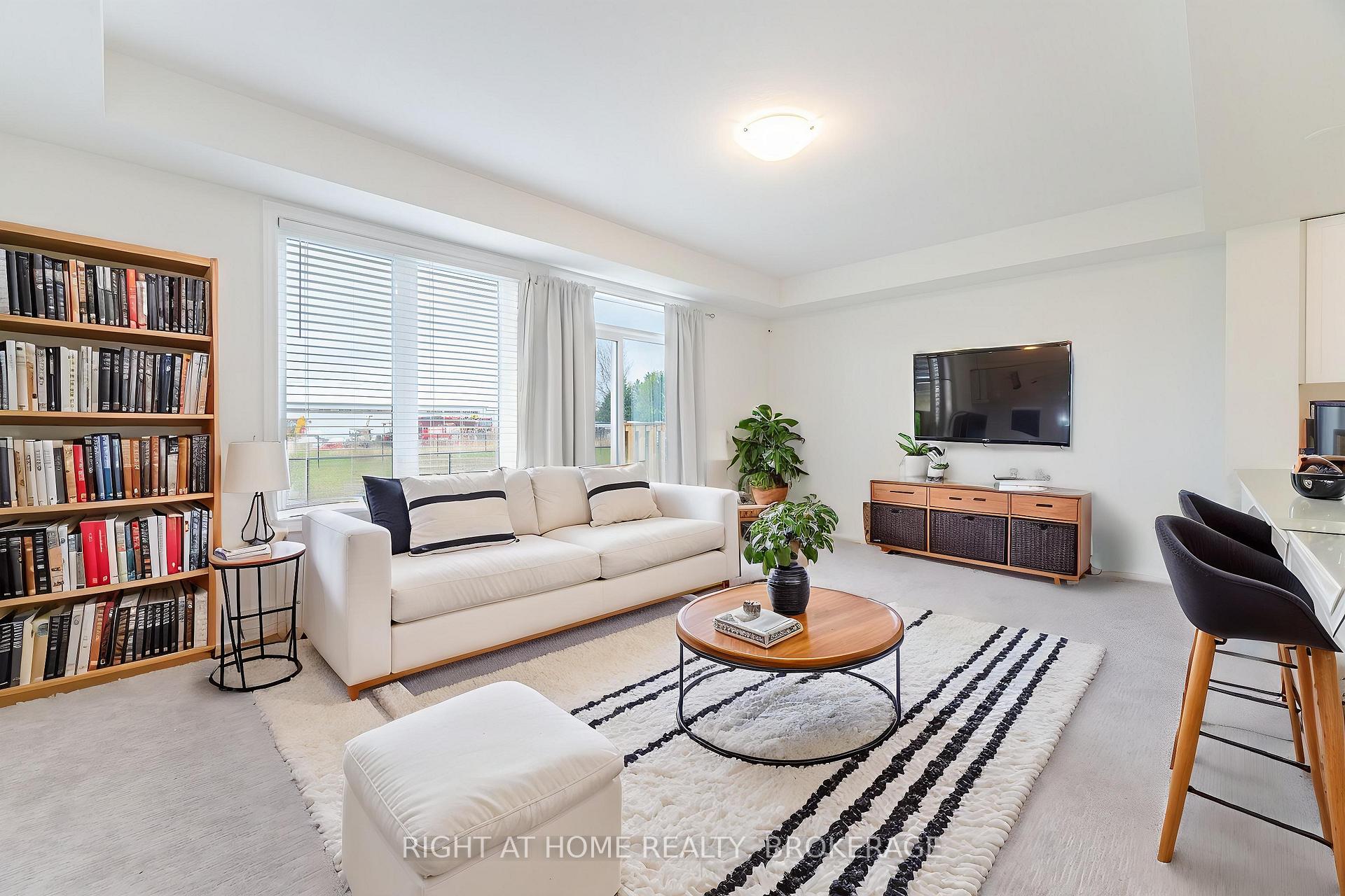 Photo 15 of 30 Zoe Lane, Hamilton, Rural Glanbrook — HOMEH