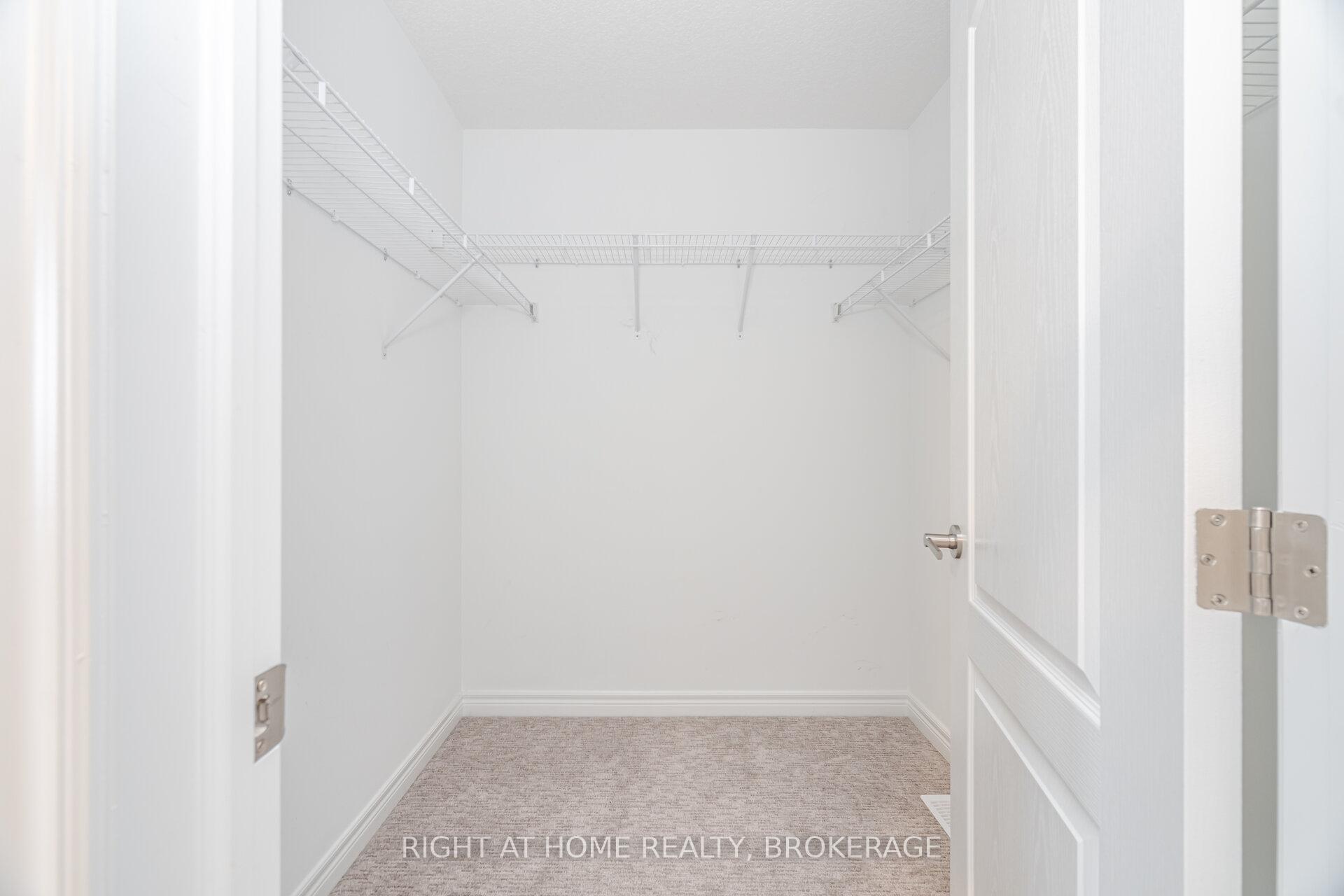 Photo 8 of 30 Zoe Lane, Hamilton, Rural Glanbrook — HOMEH