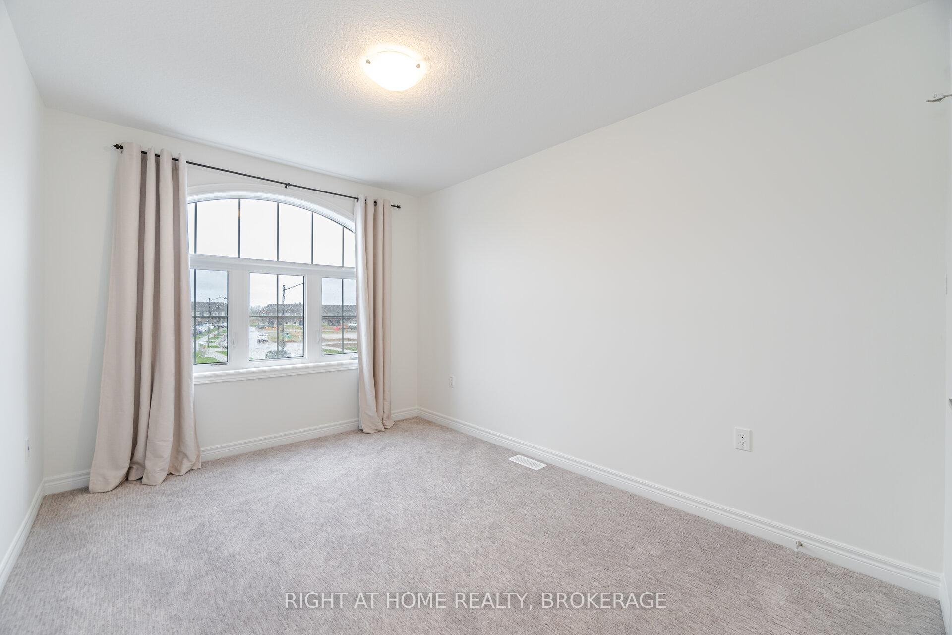 Photo 19 of 30 Zoe Lane, Hamilton, Rural Glanbrook — HOMEH