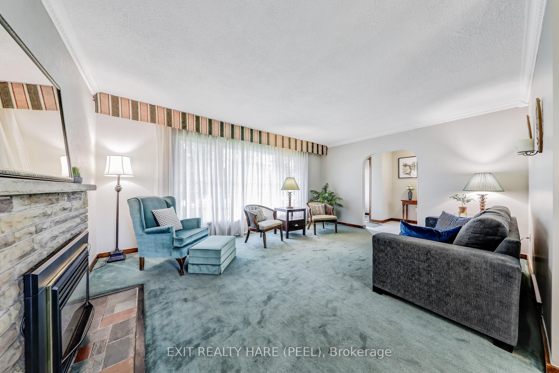 Photo 2 of 25 McLaughlin Road N, Brampton, Brampton West — HOMEH
