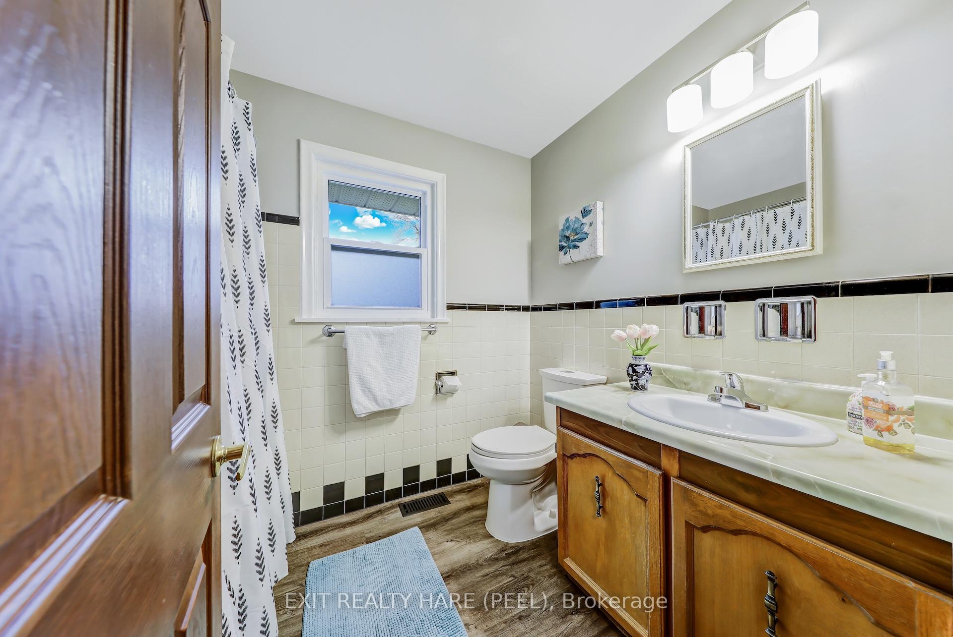 Photo 19 of 25 McLaughlin Road N, Brampton, Brampton West — HOMEH