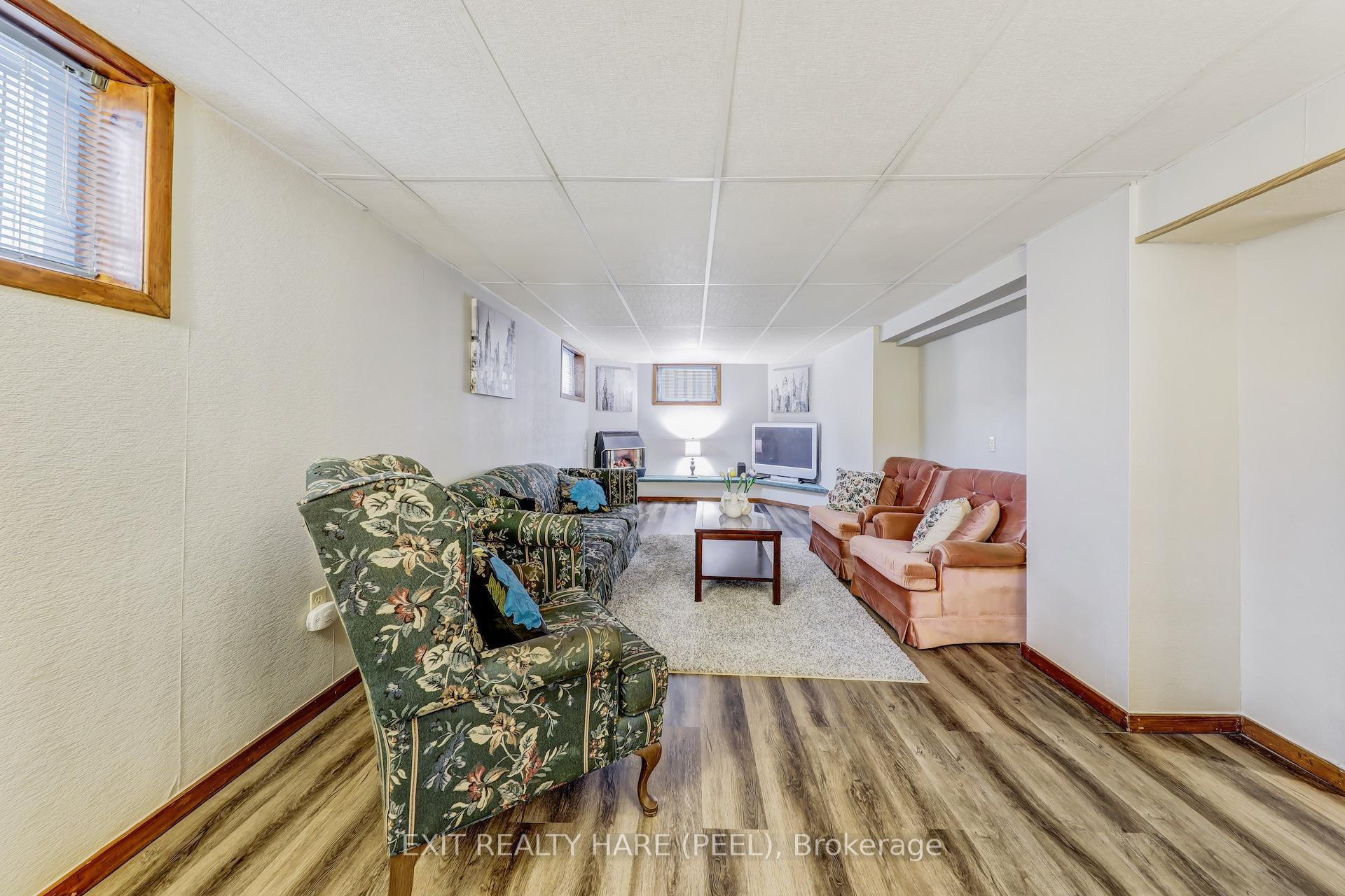 Photo 23 of 25 McLaughlin Road N, Brampton, Brampton West — HOMEH