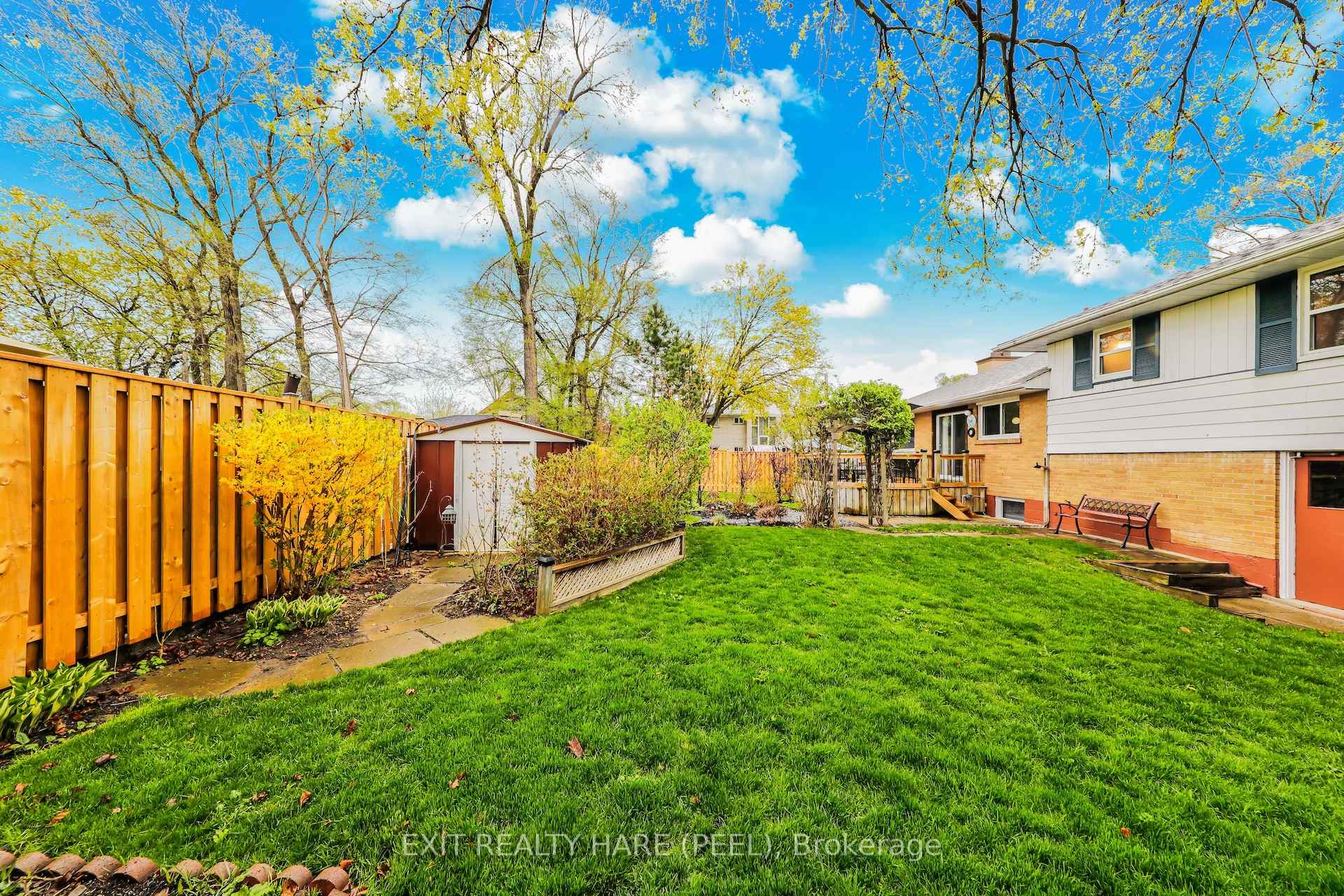 Photo 35 of 25 McLaughlin Road N, Brampton, Brampton West — HOMEH