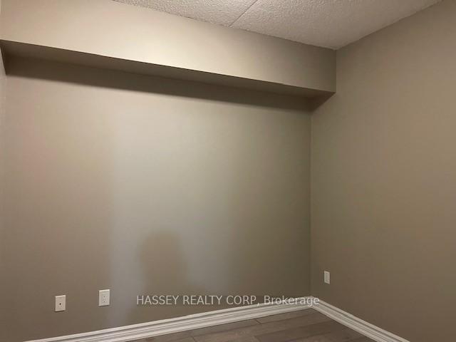 Photo 10 of Unit 103, 12 Royal Parkside Drive, Barrie, Innis-Shore — HOMEH