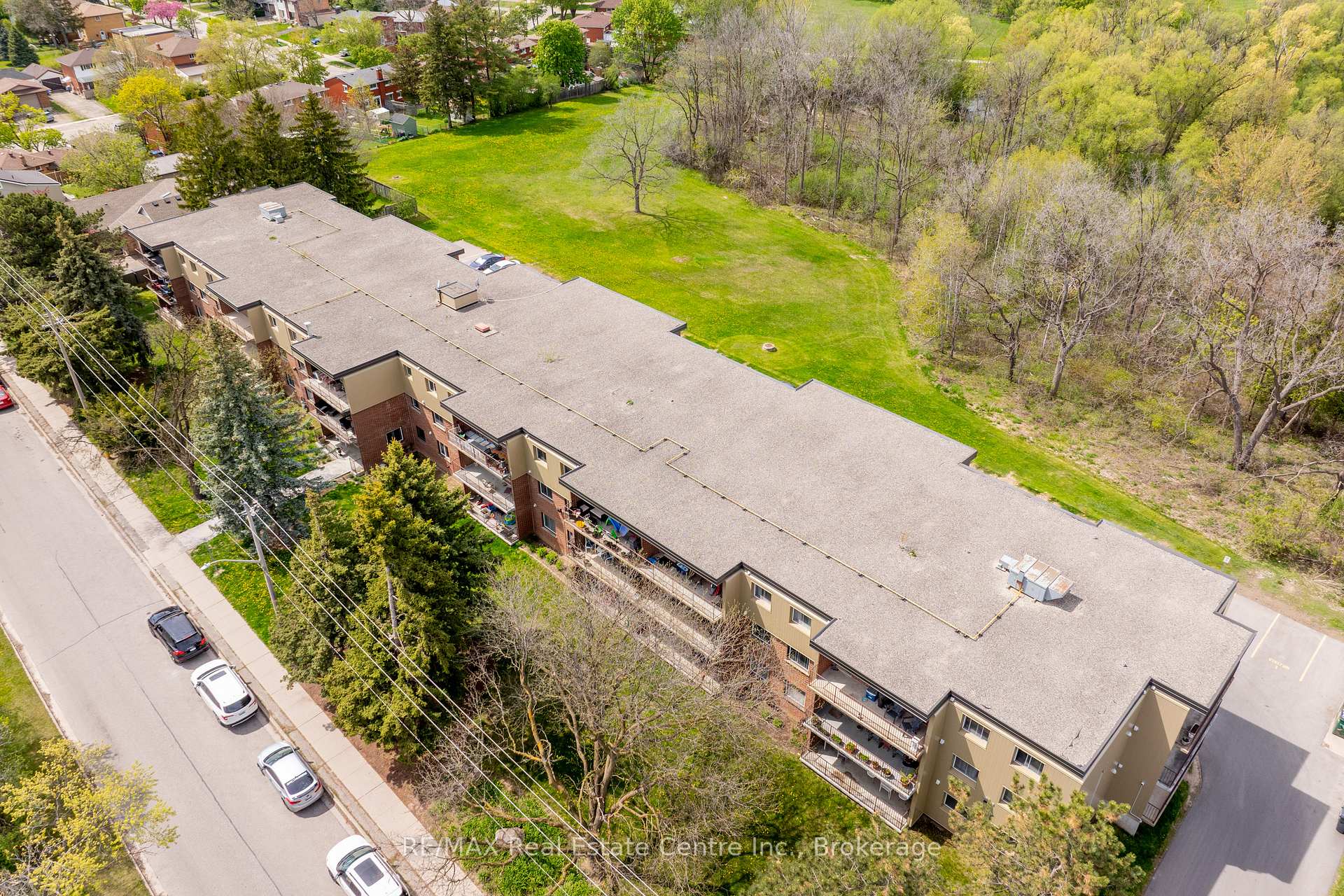 Photo 11 of Unit 307, 30 Avalon Place, Kitchener — HOMEH