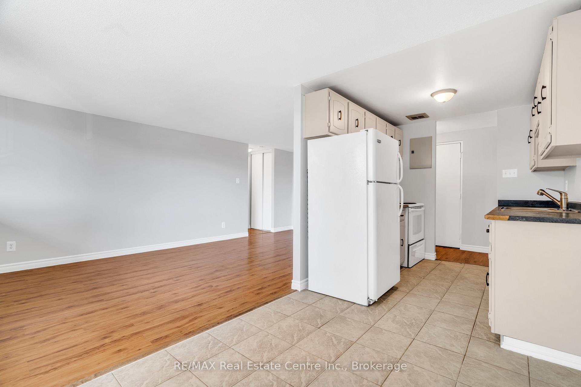 Photo 17 of Unit 307, 30 Avalon Place, Kitchener — HOMEH