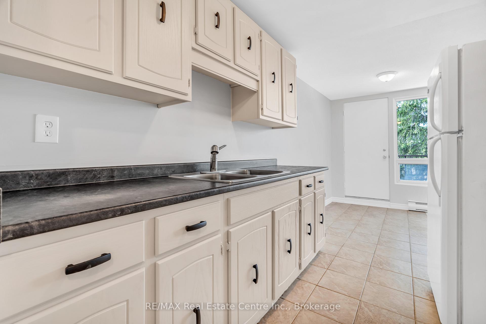 Photo 19 of Unit 307, 30 Avalon Place, Kitchener — HOMEH