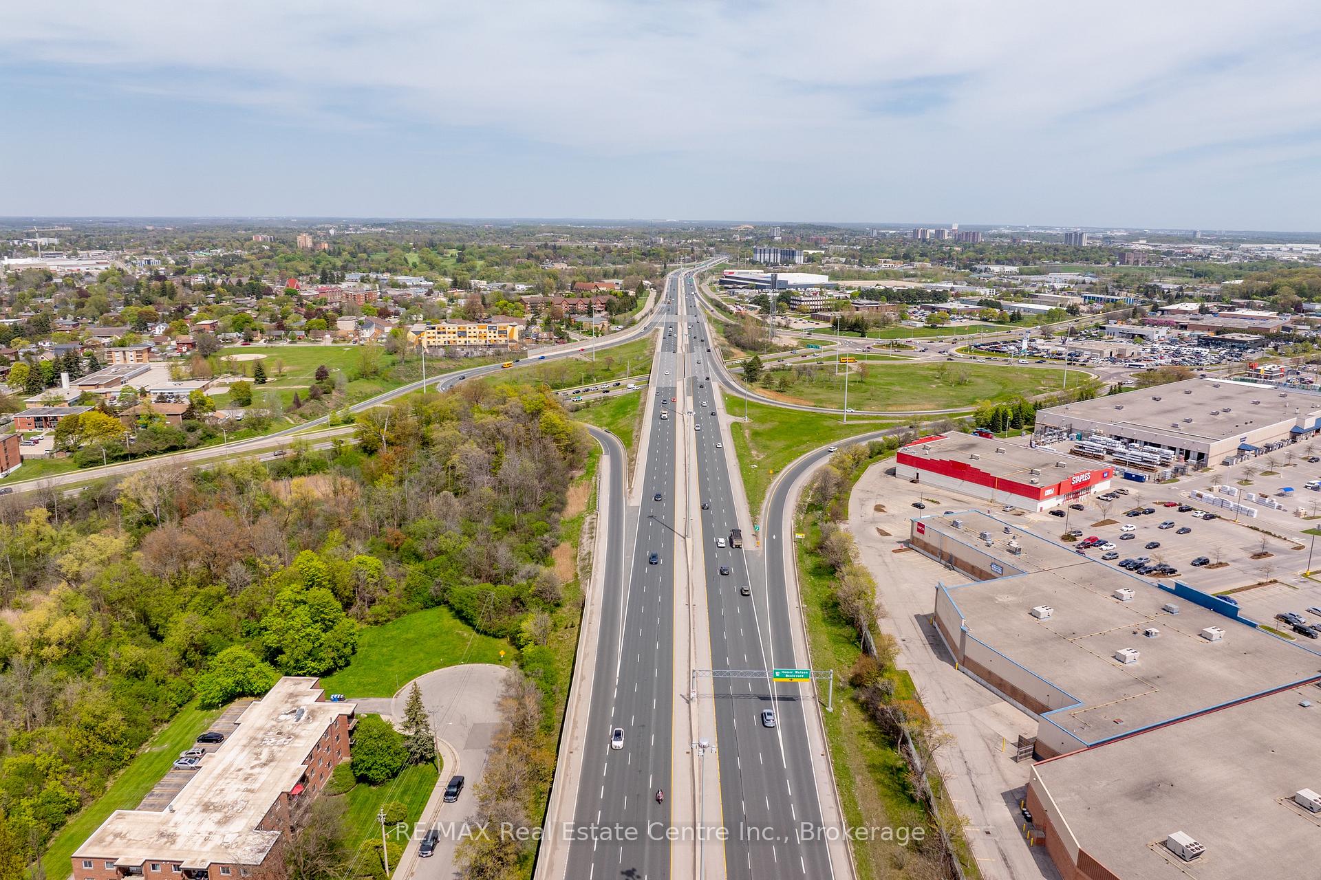 Photo 34 of Unit 307, 30 Avalon Place, Kitchener — HOMEH