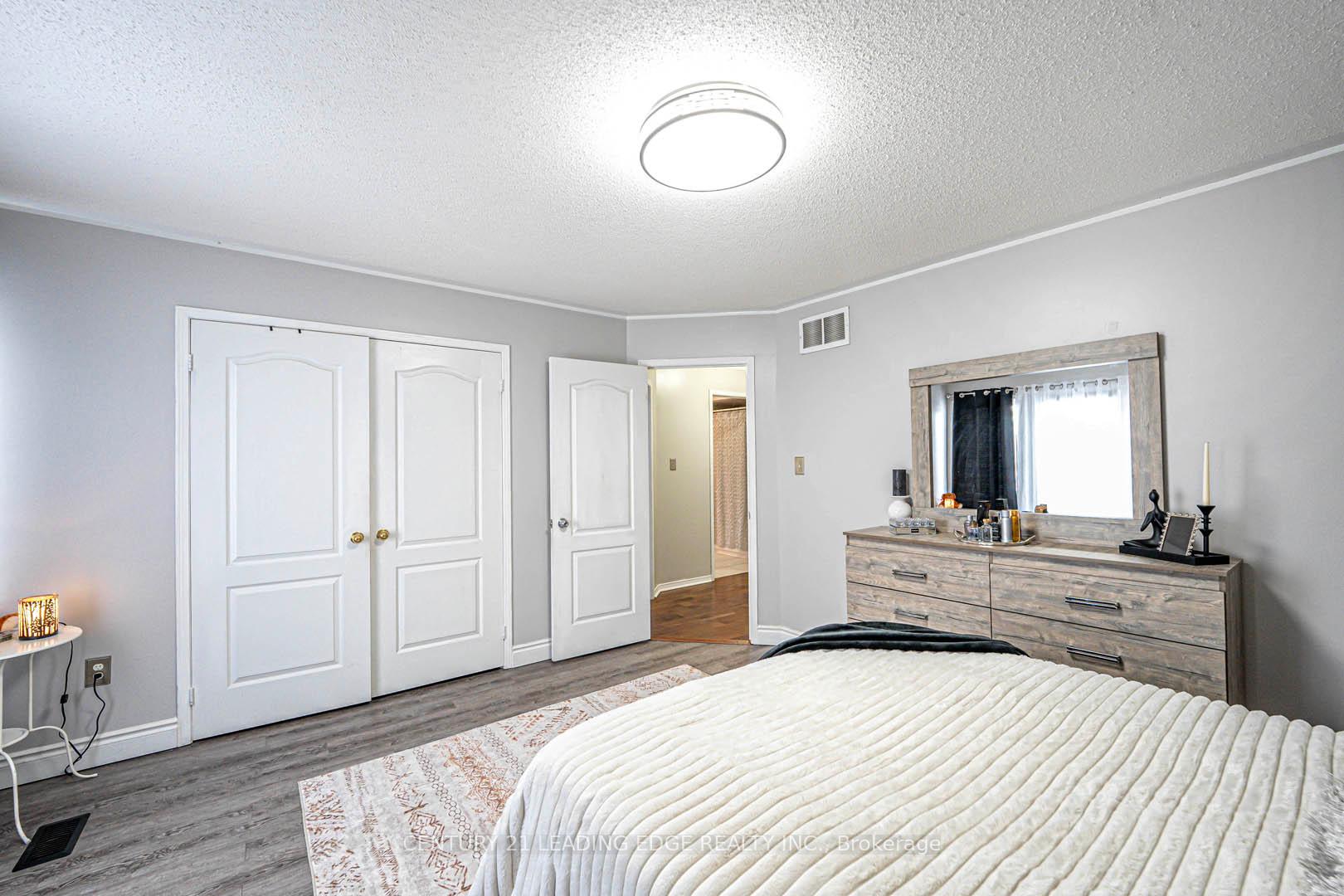 Photo 24 of 145 Woodbine Place, Oshawa, Windfields — HOMEH