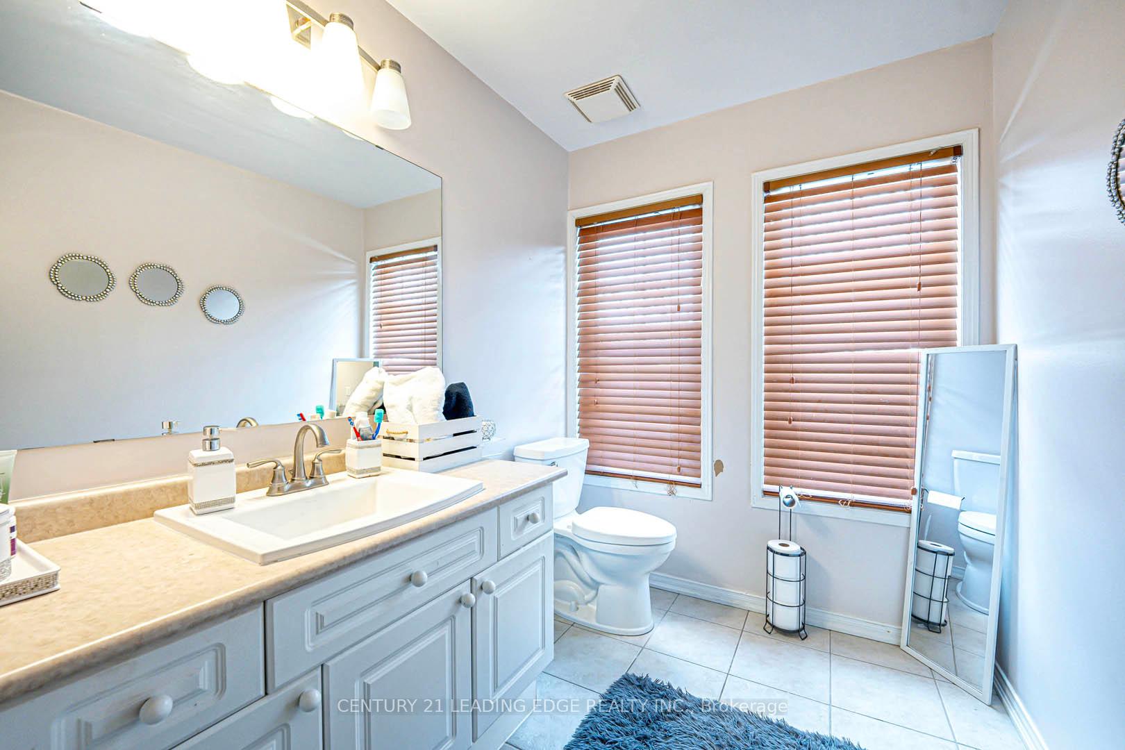 Photo 29 of 145 Woodbine Place, Oshawa, Windfields — HOMEH