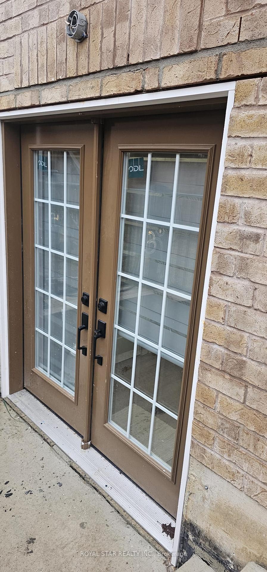 Photo 2 of Unit Basement, 31 Avanti Crescent, Hamilton, Waterdown — HOMEH