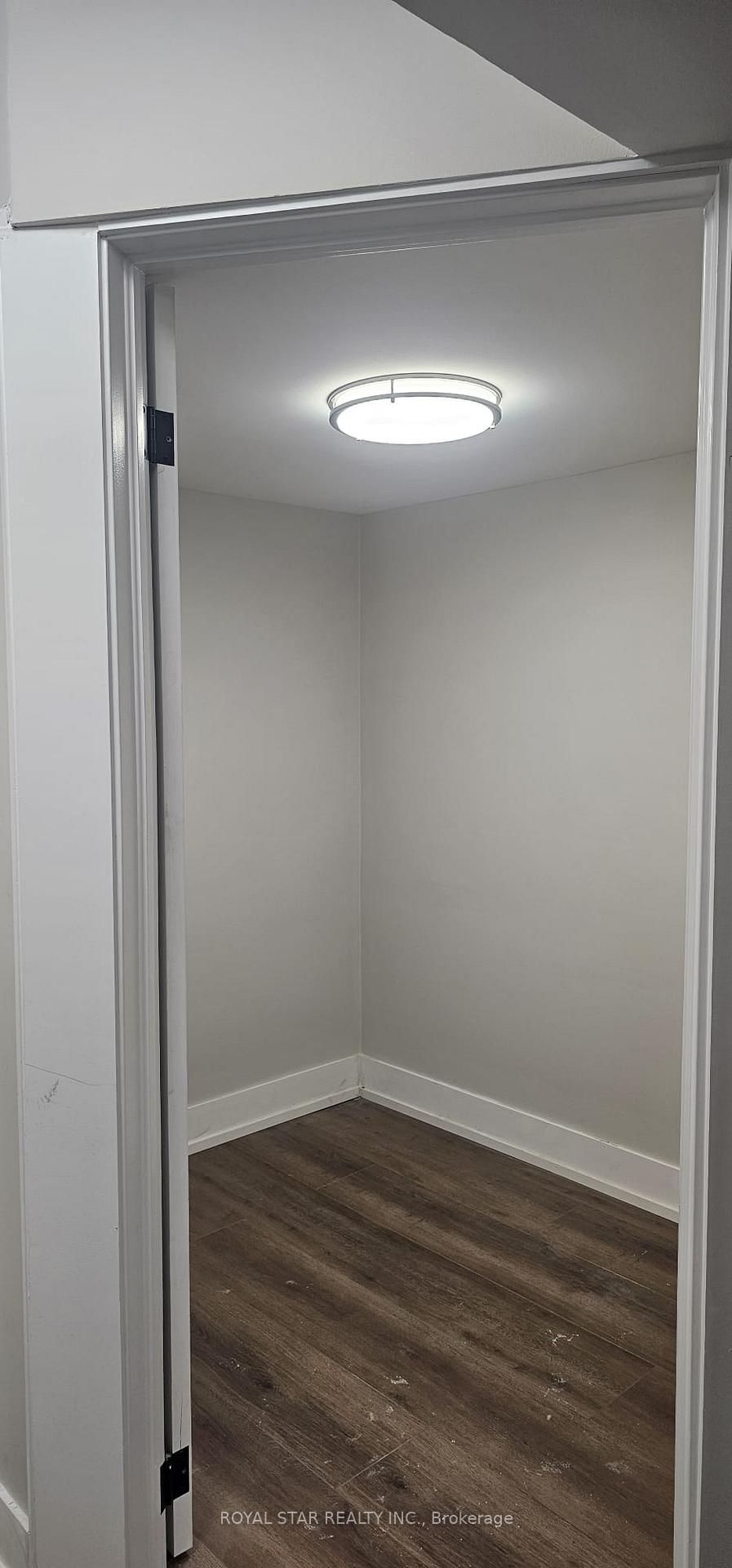 Photo 15 of Unit Basement, 31 Avanti Crescent, Hamilton, Waterdown — HOMEH