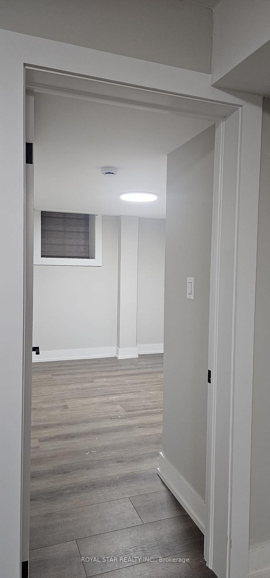 Photo 18 of Unit Basement, 31 Avanti Crescent, Hamilton, Waterdown — HOMEH