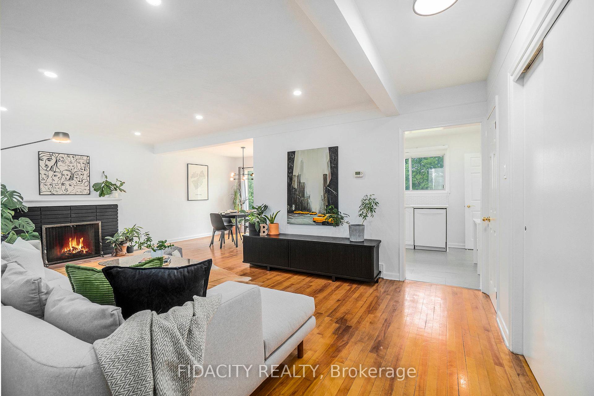 Photo 3 of 2147 Iris Street, Ottawa, Bel Air Park — HOMEH