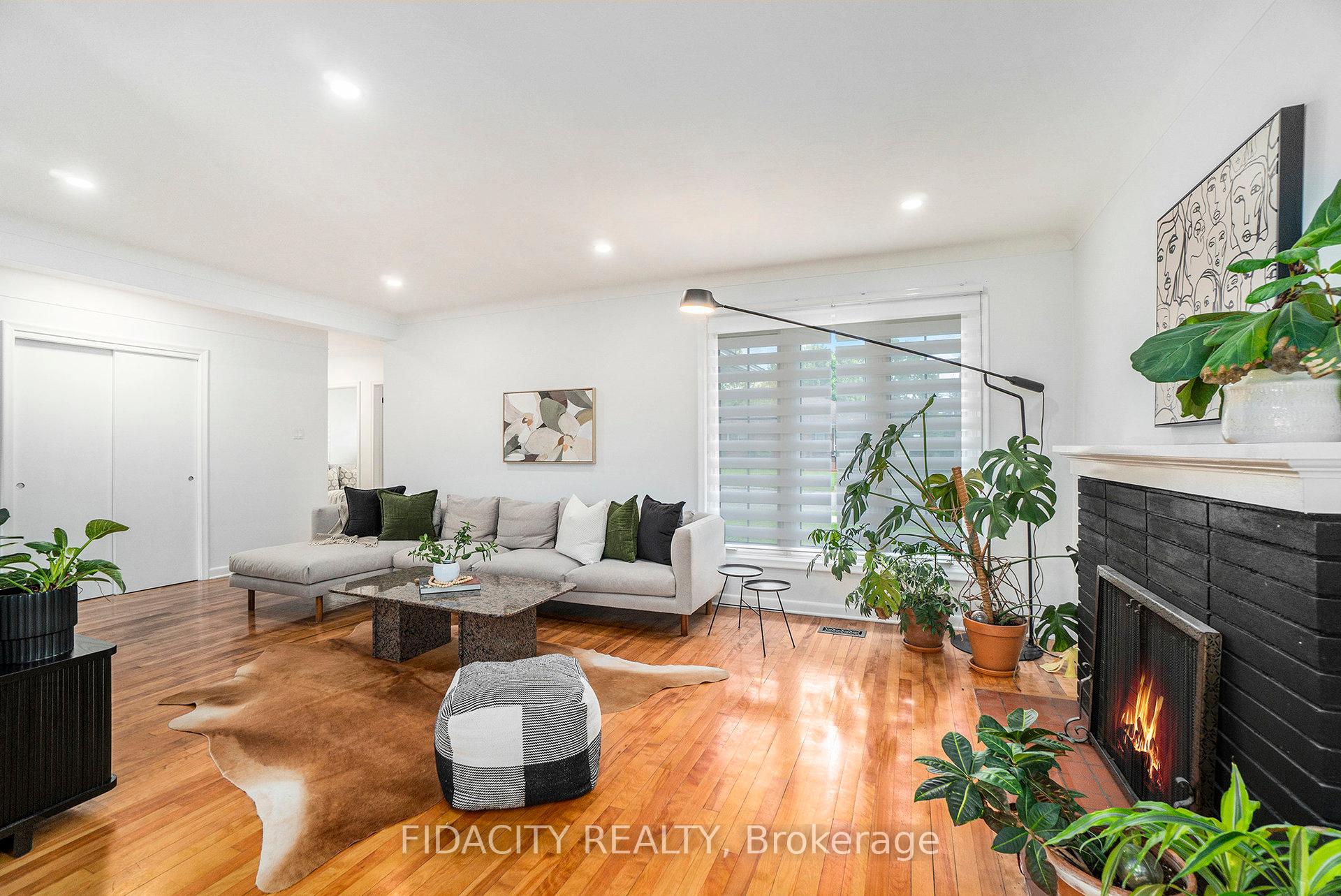 Photo 6 of 2147 Iris Street, Ottawa, Bel Air Park — HOMEH