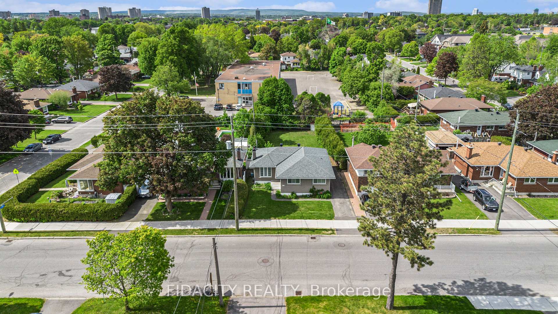 Photo 25 of 2147 Iris Street, Ottawa, Bel Air Park — HOMEH