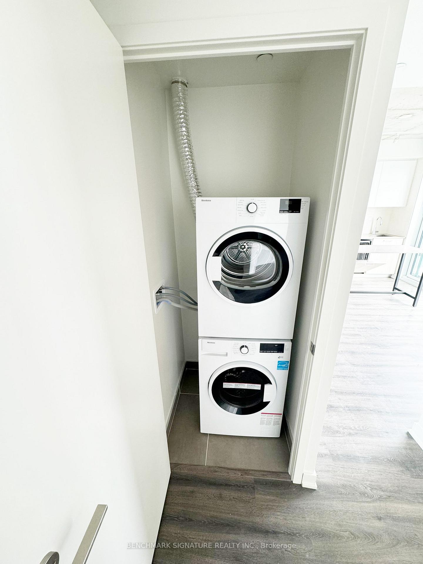 Photo 6 of Unit 2901, 65 Mutual Street, Toronto, Church-Yonge Corridor — HOMEH