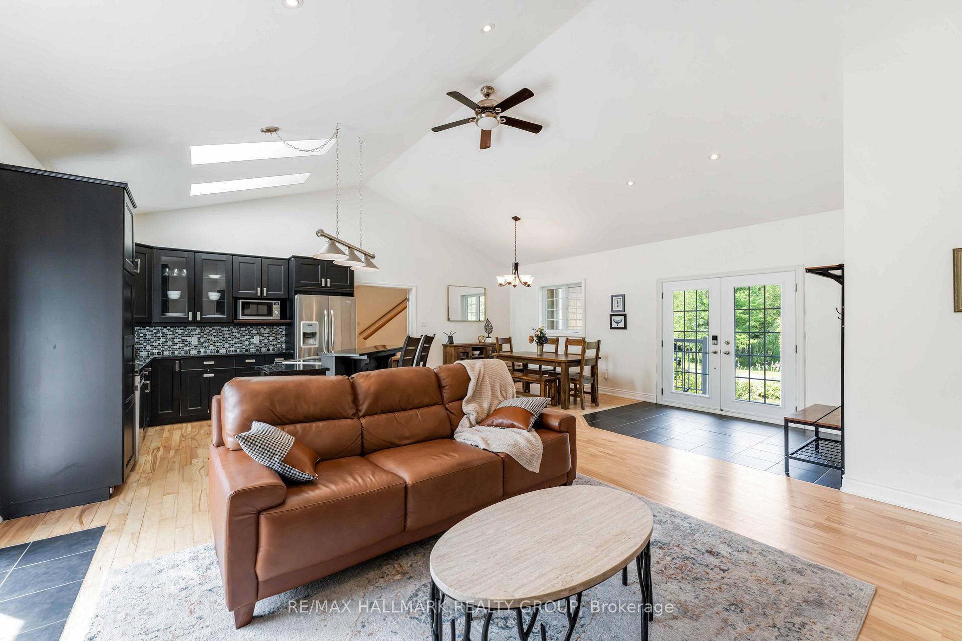 Photo 8 of 7900 Springhill Road, Ottawa, Osgoode Twp (East) (Incl Kenmore) — HOMEH