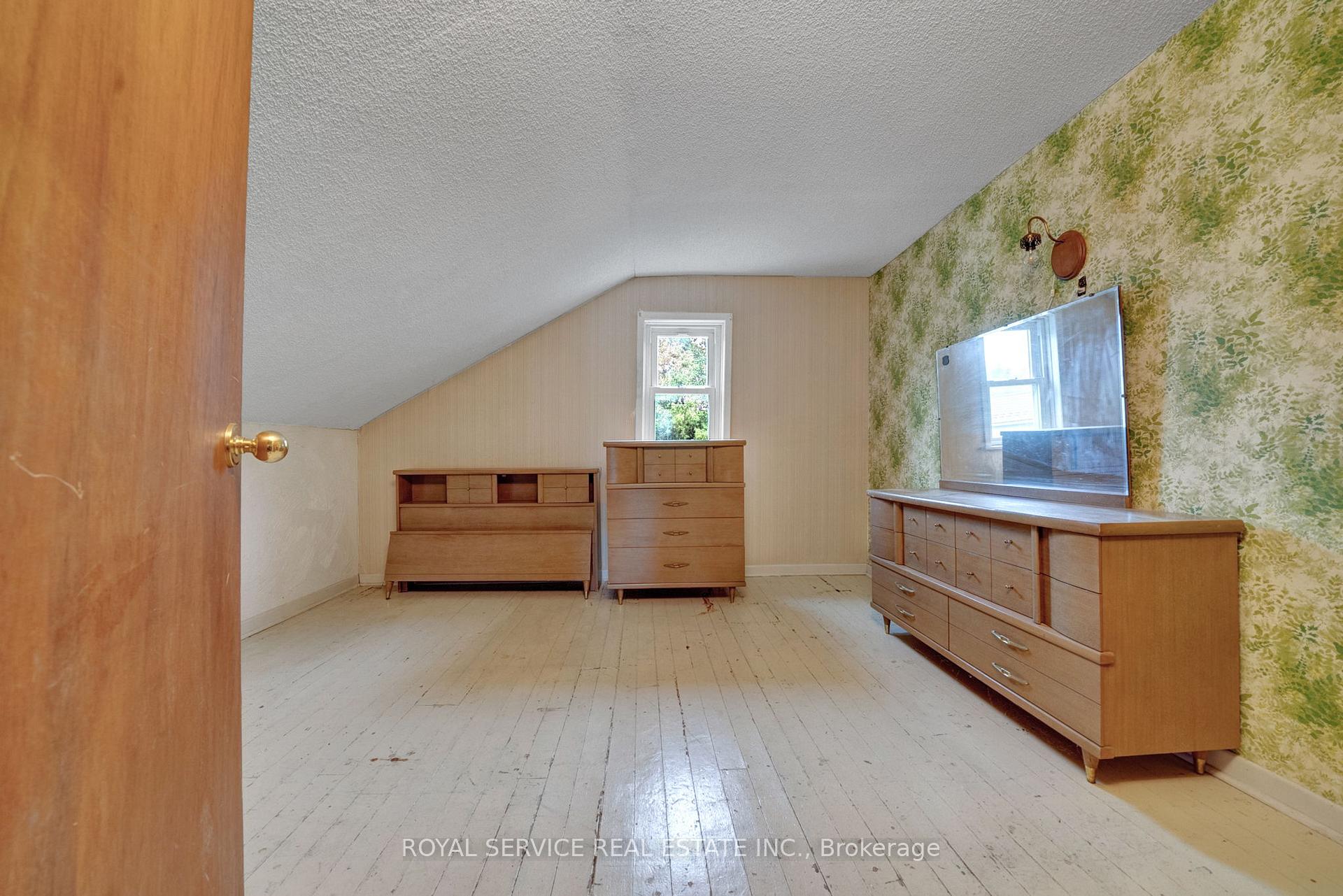 Photo 10 of 4504 Hwy 2, Clarington, Rural Clarington — HOMEH